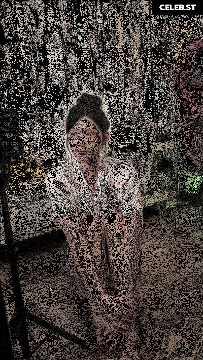 yule_.0.03 Image 10175520