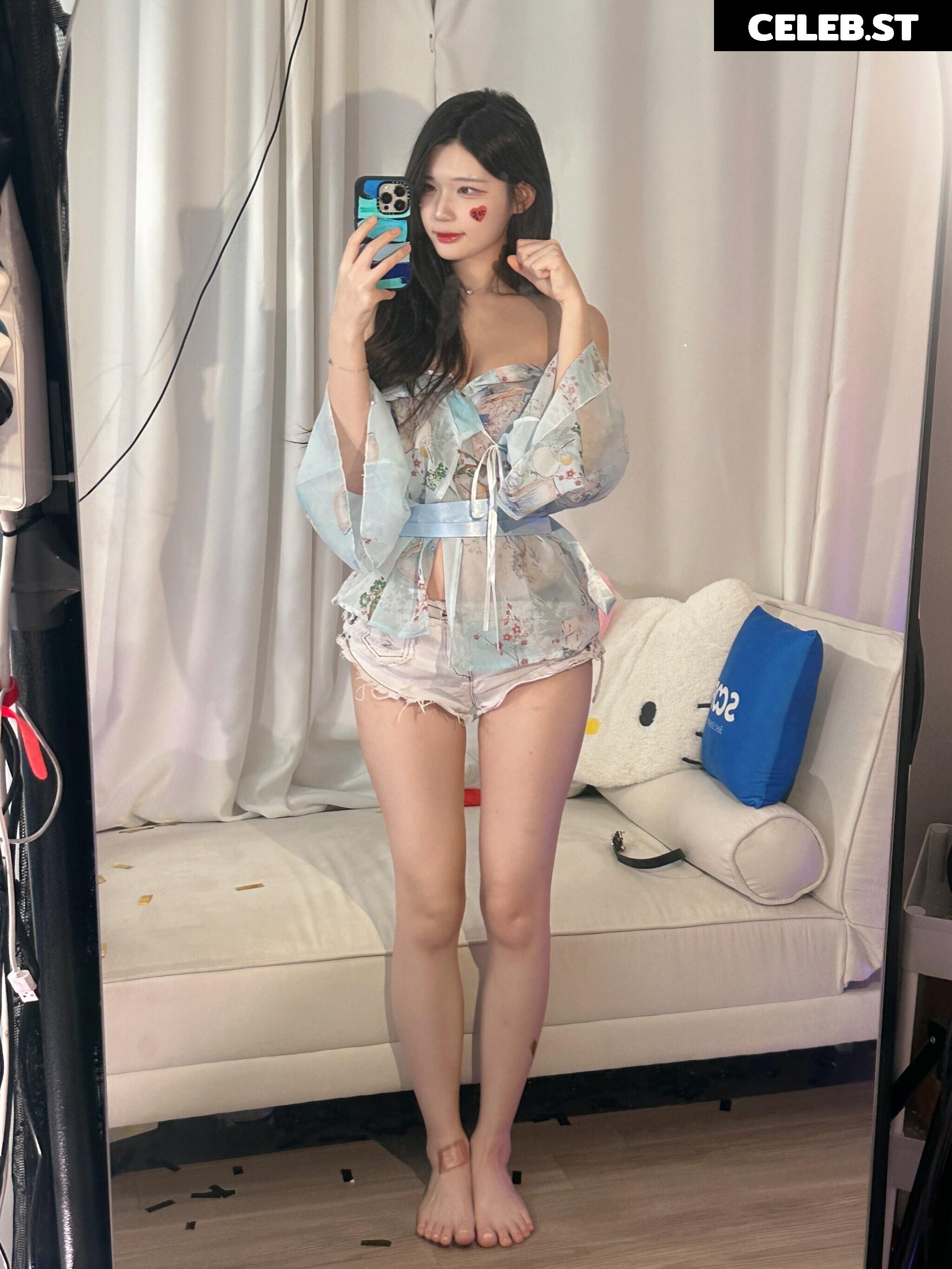 yule_.0.03 Image 10175618