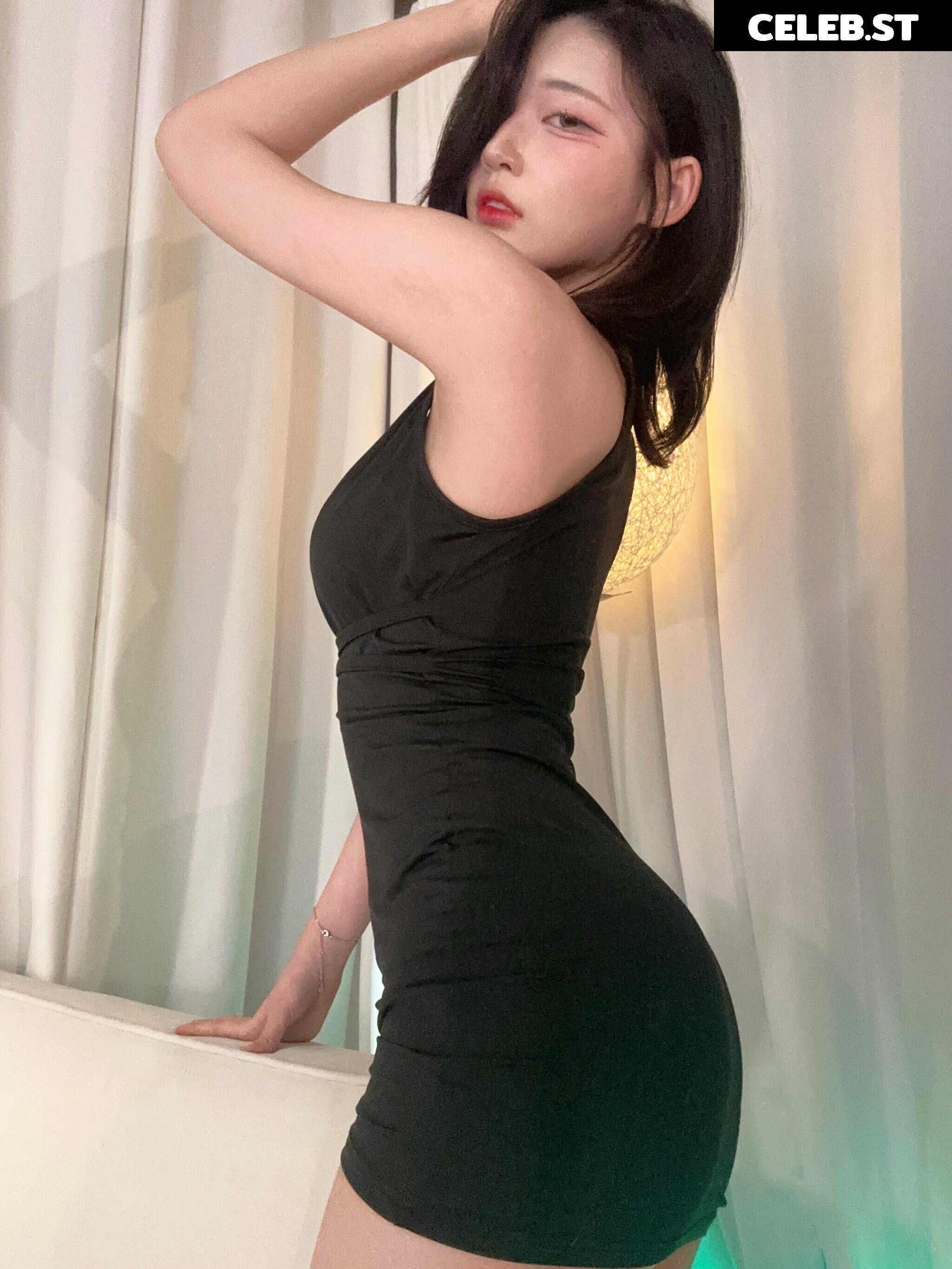 yule_.0.03 Image 10175654