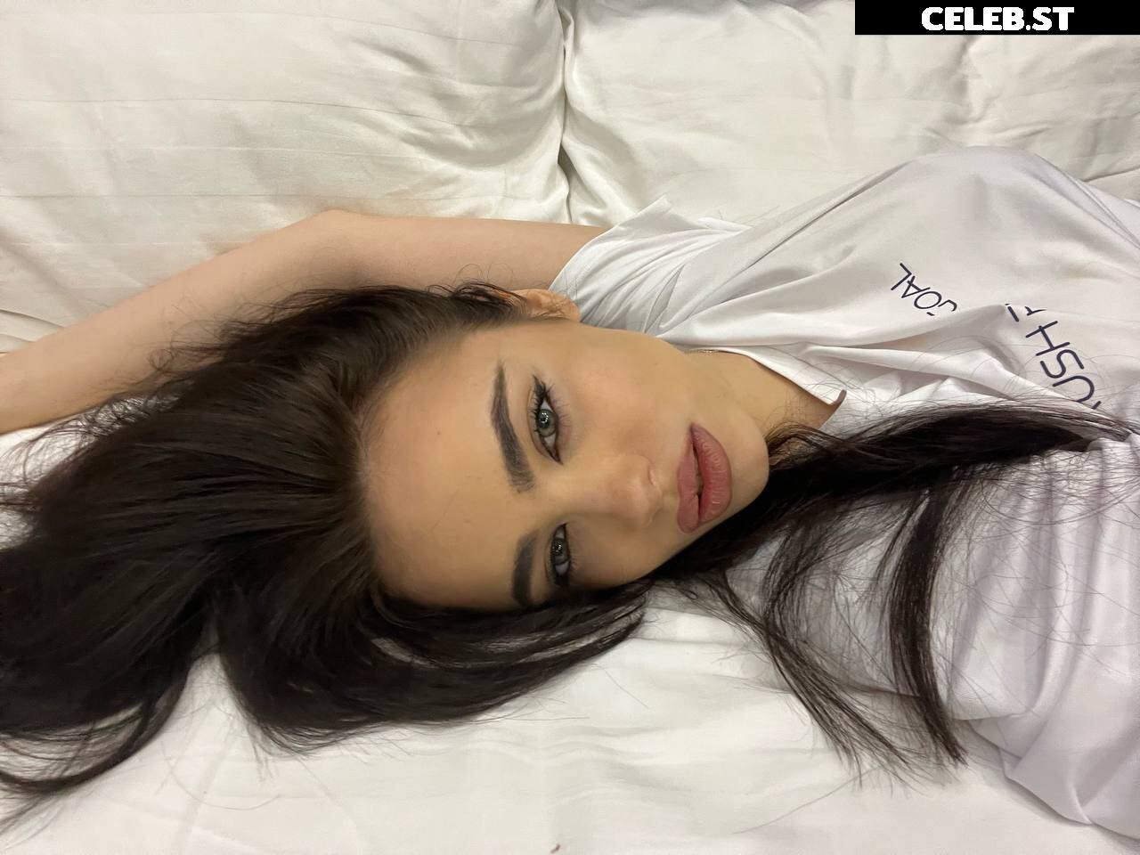 alena_chaikina / chaikinna Image 10173557