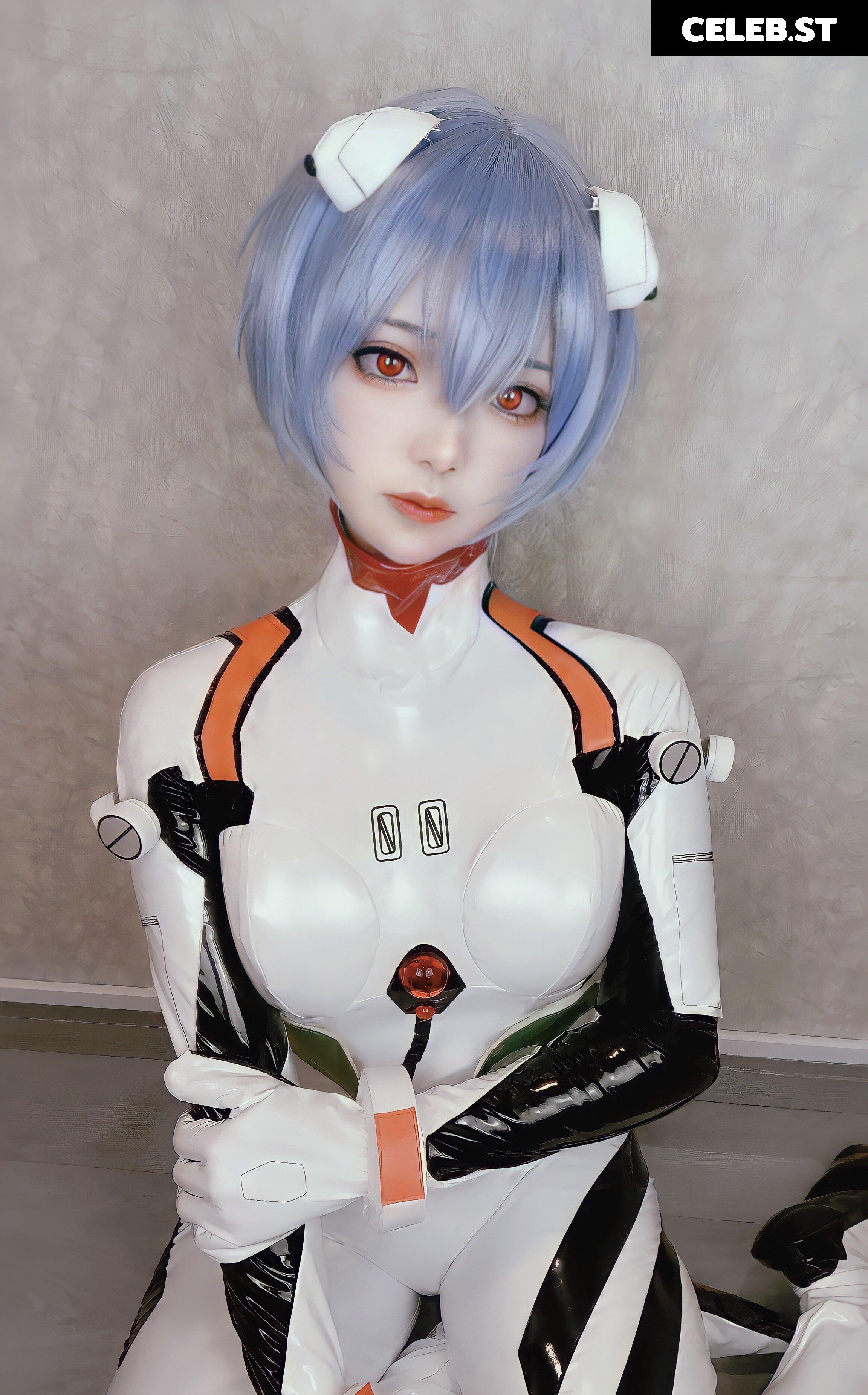 Puutin_cos Image 10140466
