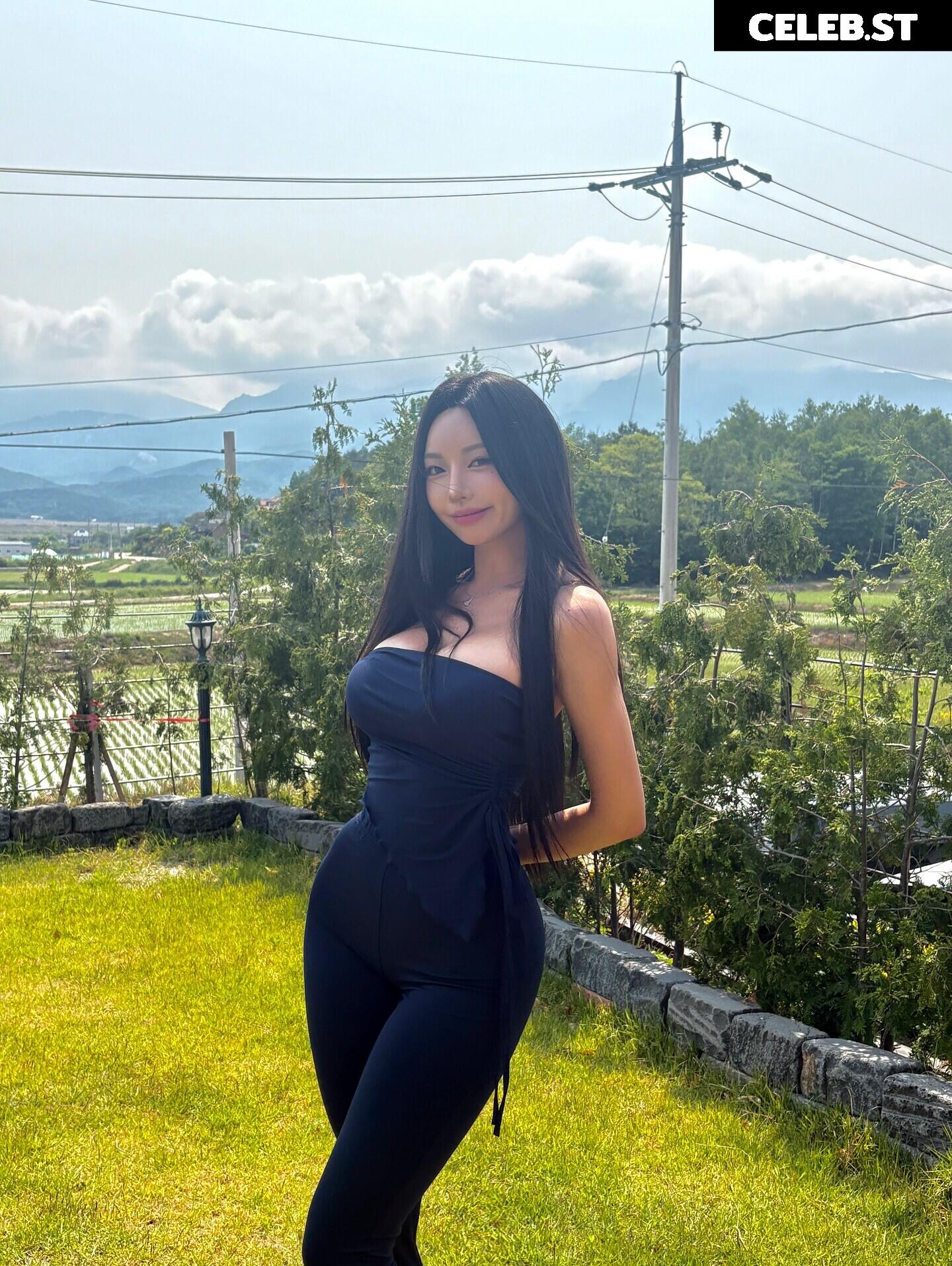h___rvn | rvn1015 | 동그란 | Dongeuran Image 10143894