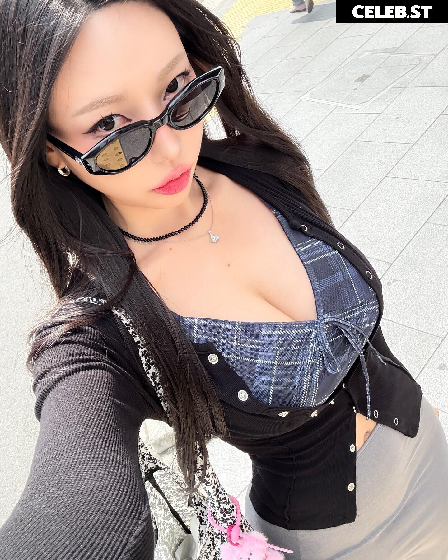 h___rvn | rvn1015 | 동그란 | Dongeuran Image 10143581