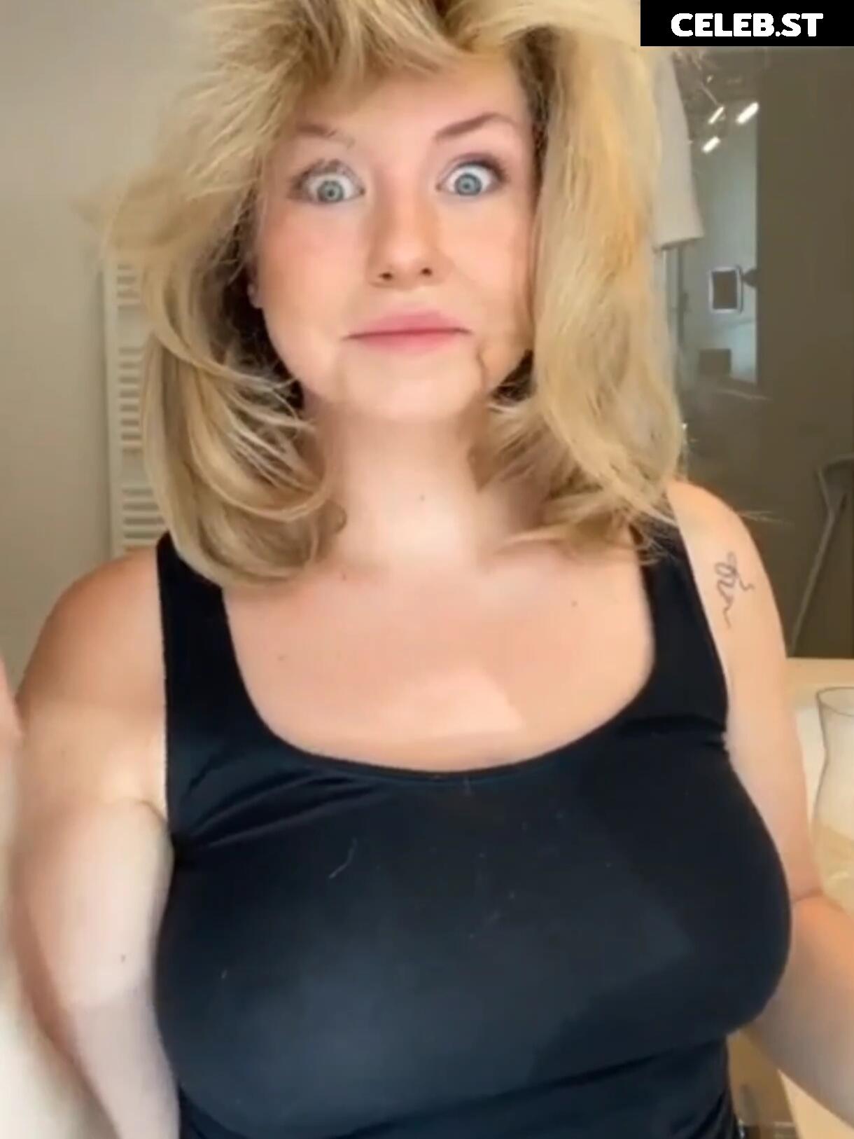 KellyMissesvlog Image 1014941