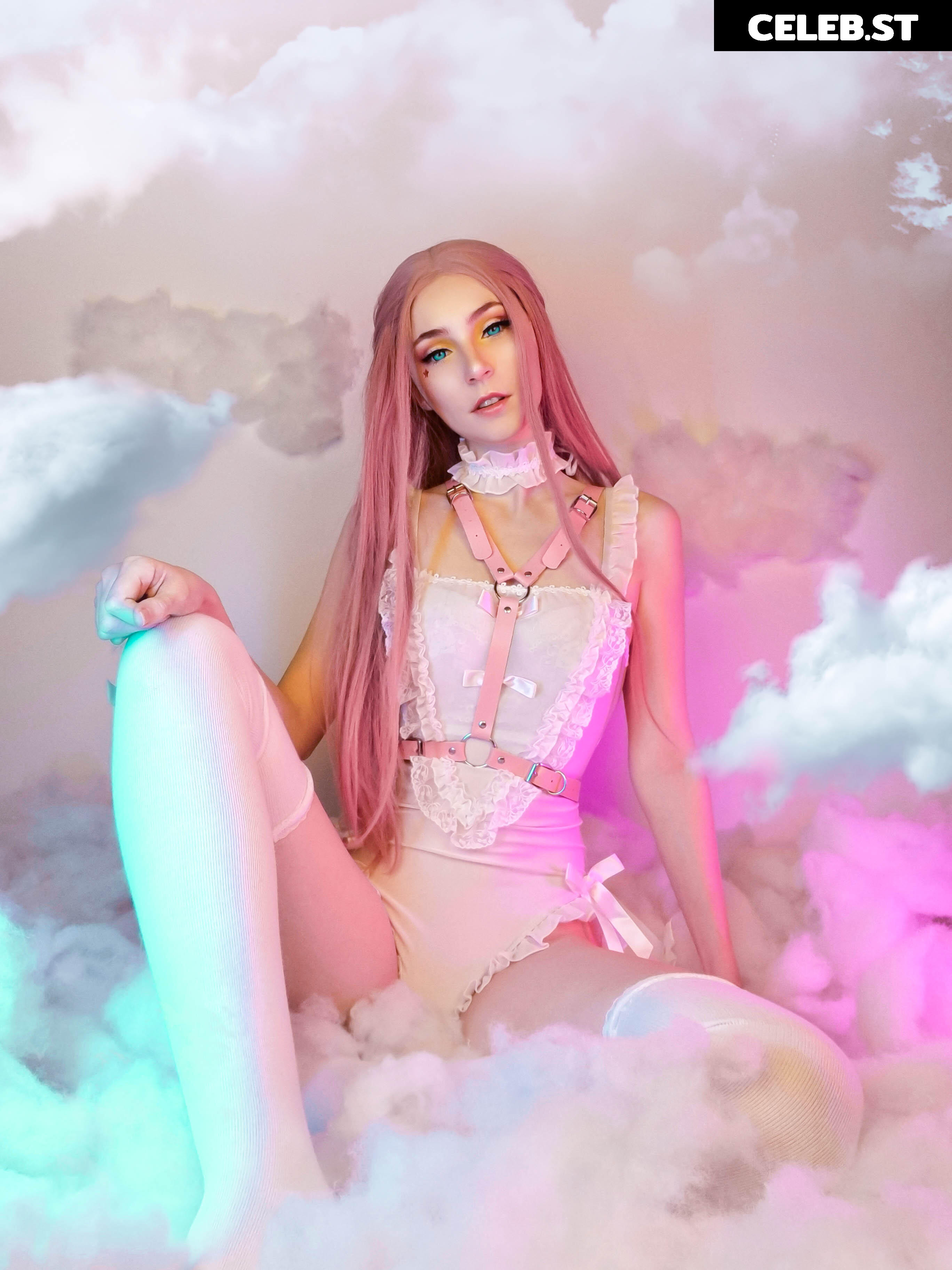 Whitespring Cosplay Image 10114743