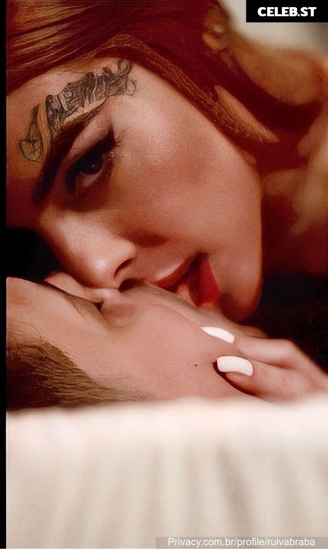 Ruiva Braba Image 10127100