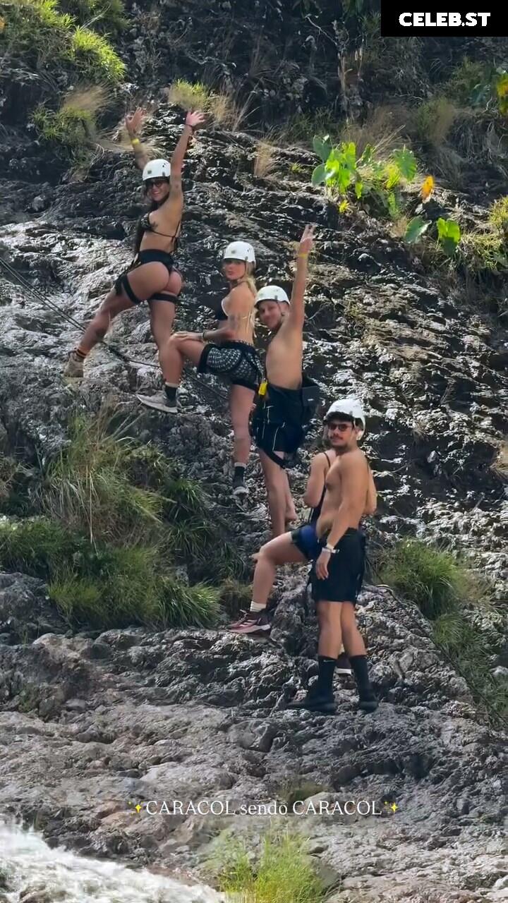 Aline Riscado Image 10121616