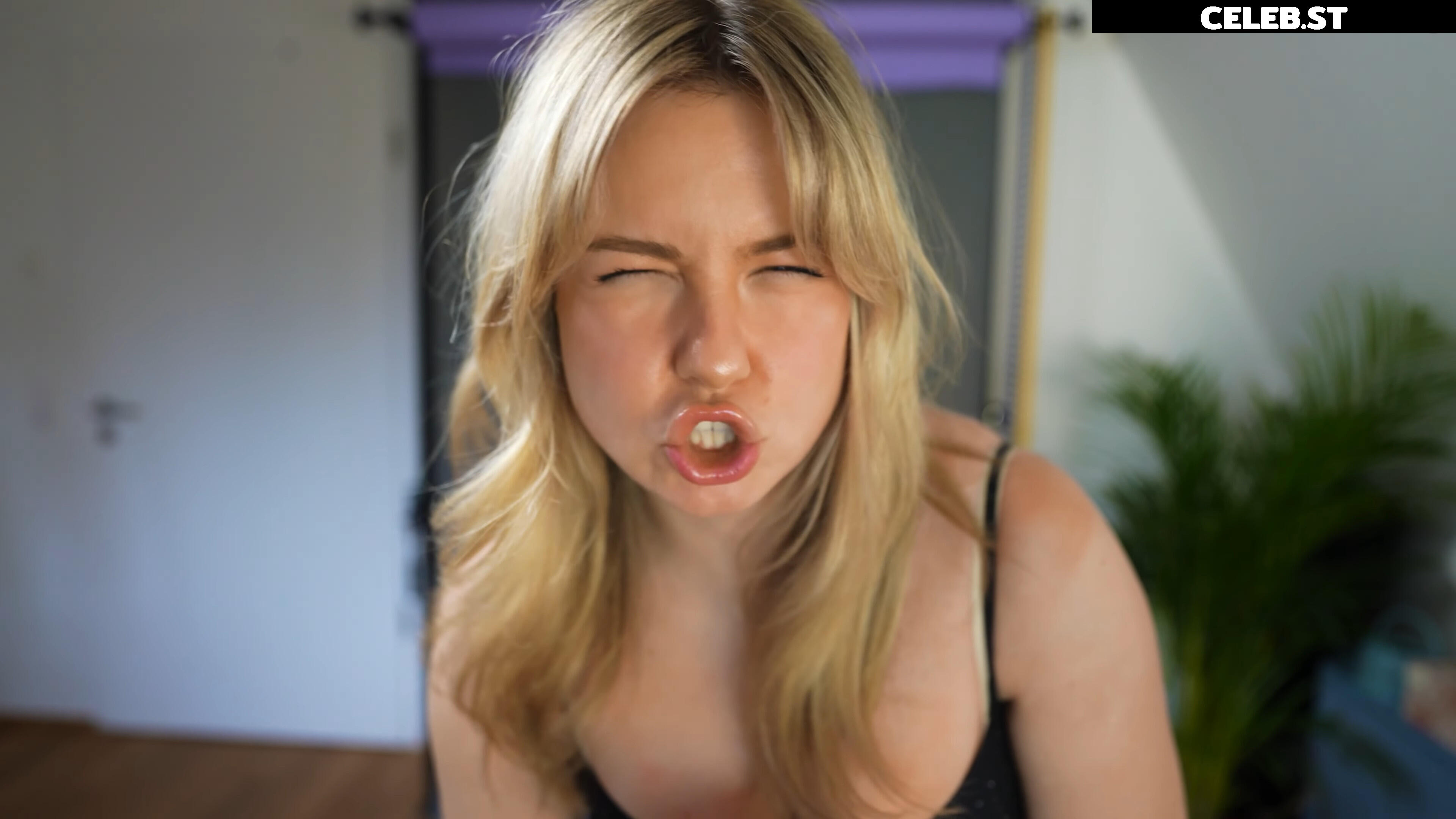 KellyMissesvlog Image 1012101