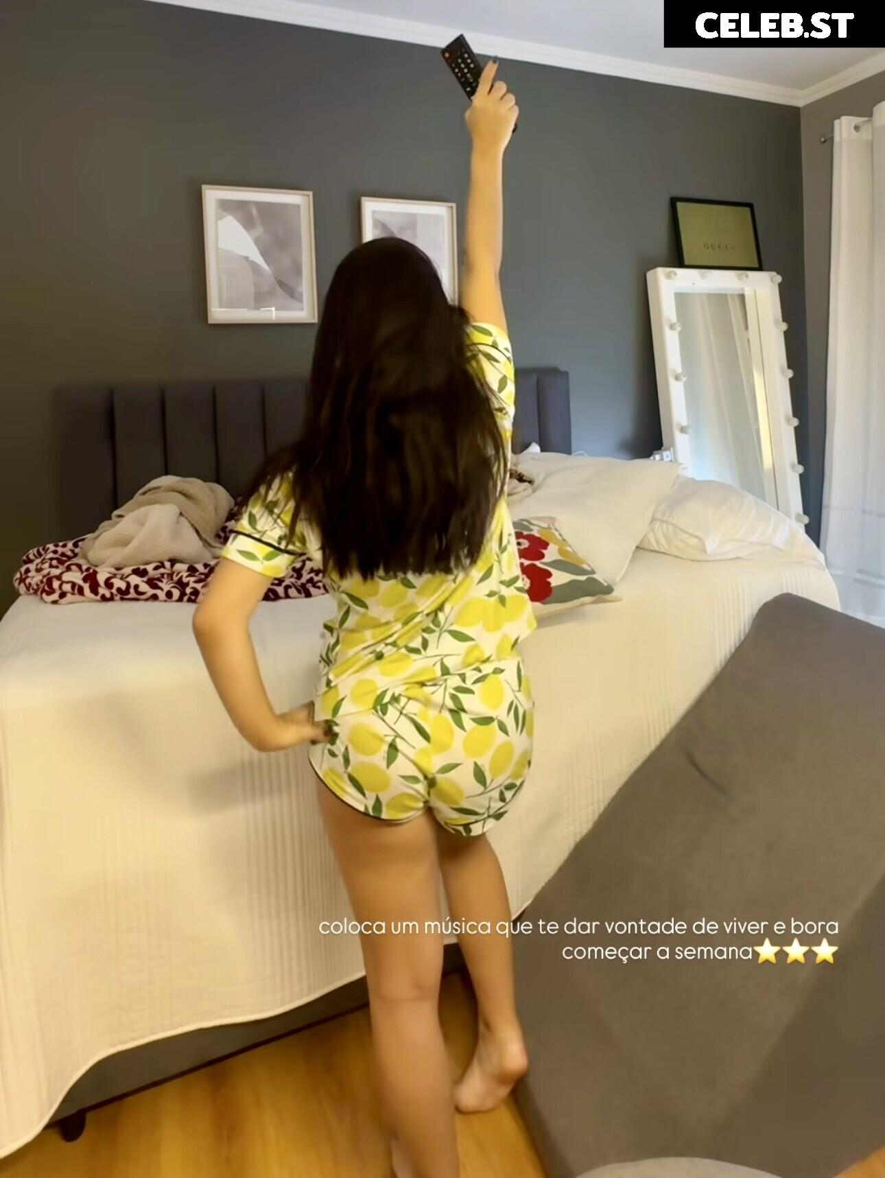 Taby Carvalho Image 10120926