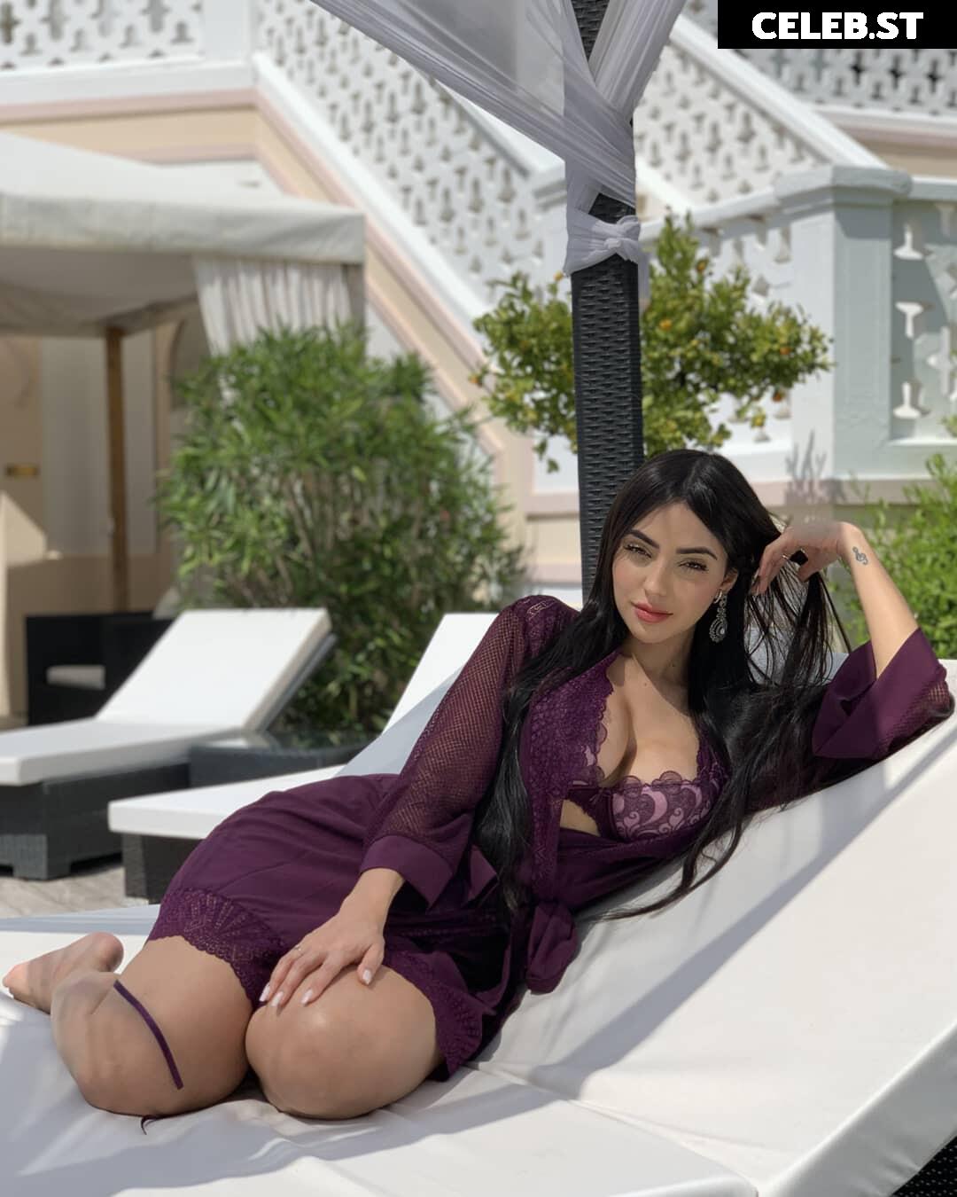 Nyvi Estephan Image 10120777