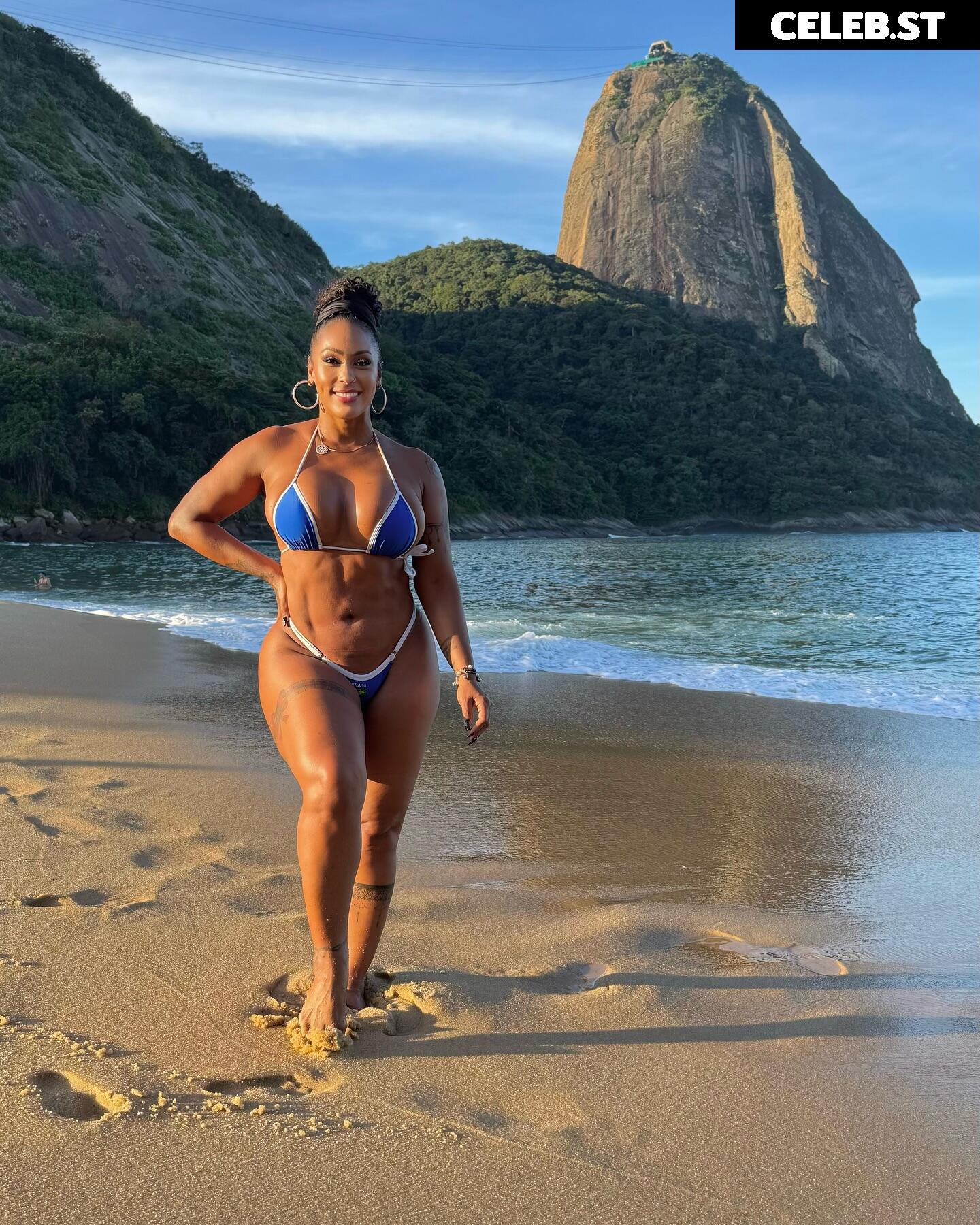 Rosiane Pinheiro Image 10123782