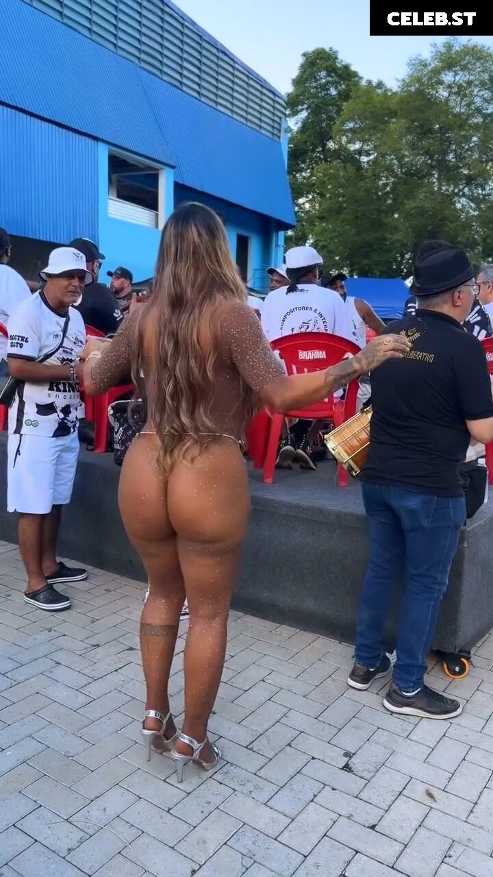 Rosiane Pinheiro Image 10122337