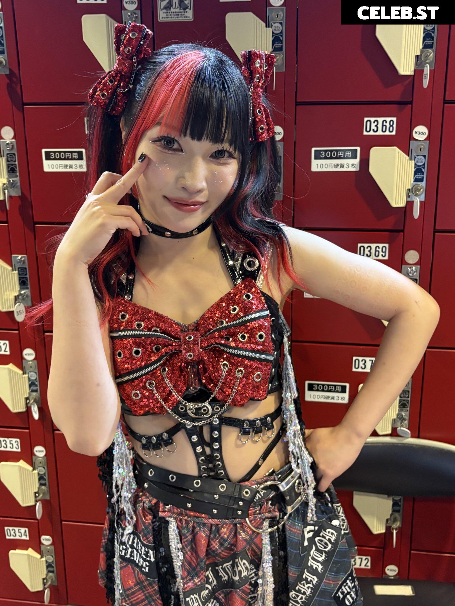 Maki Itoh Image 10138053