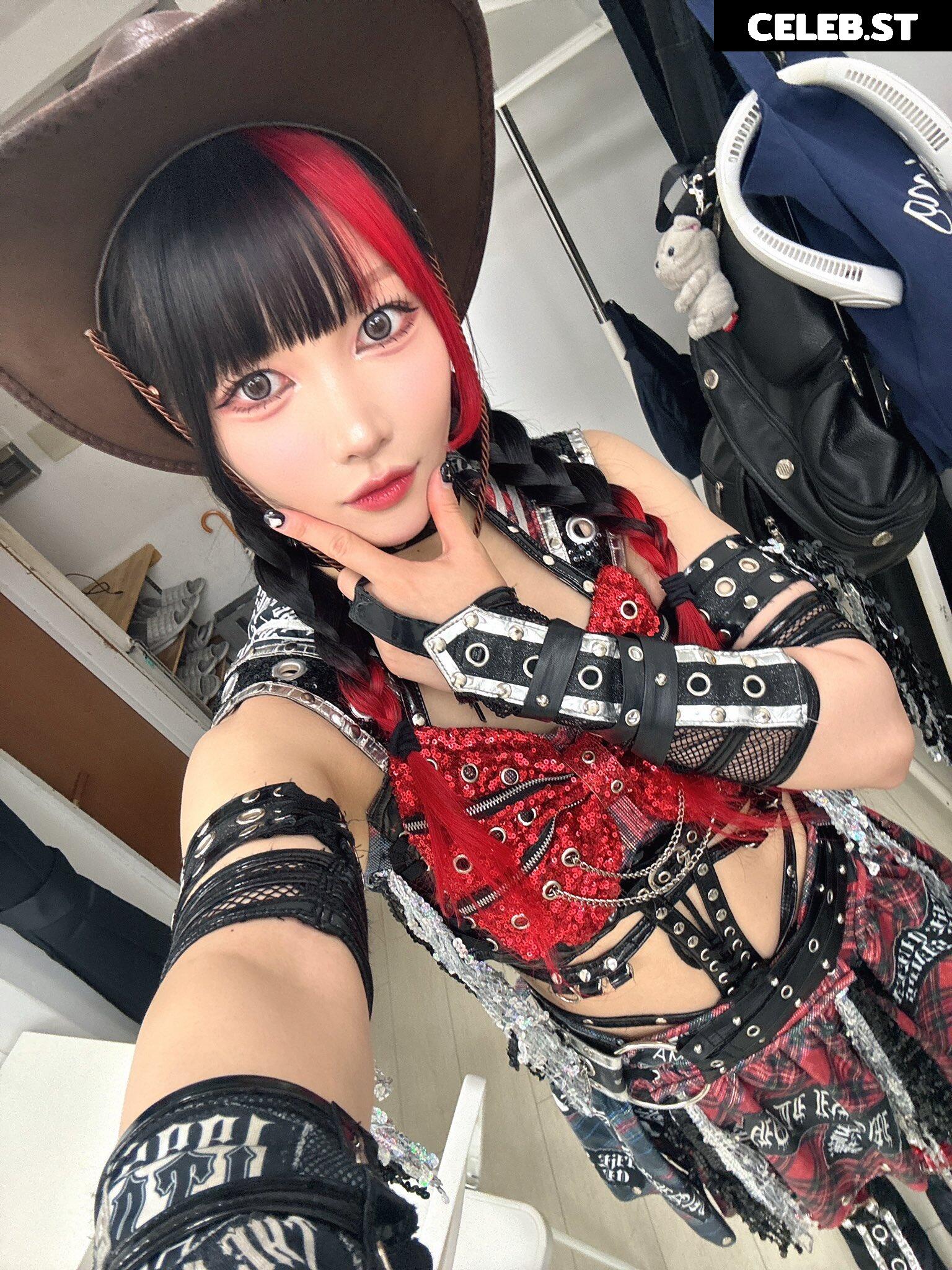 Maki Itoh Image 10138049