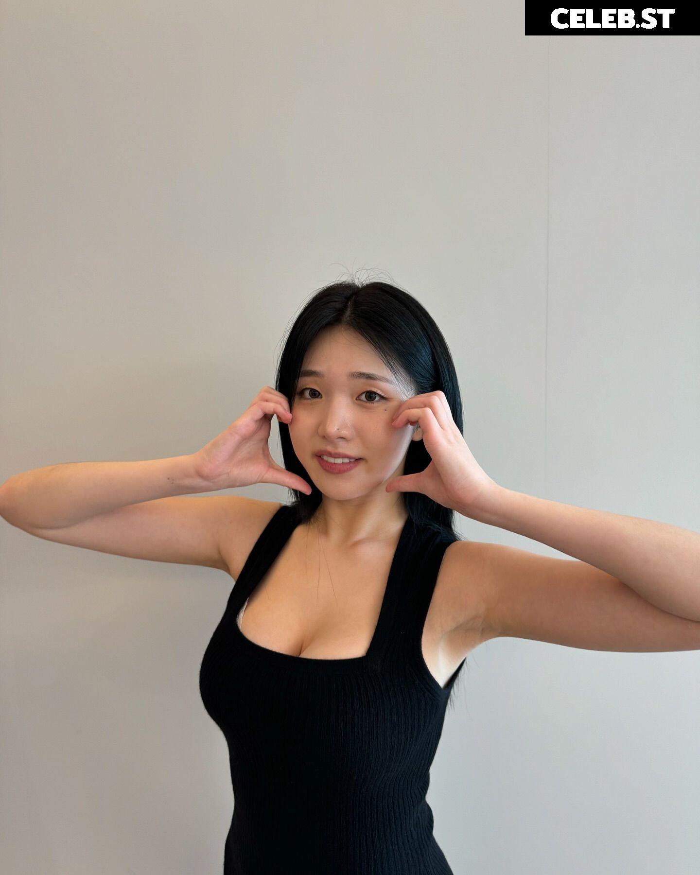 Lee Yeon-woo (이연우) | Yonu Kuro | yonu_kuro Image 10138282