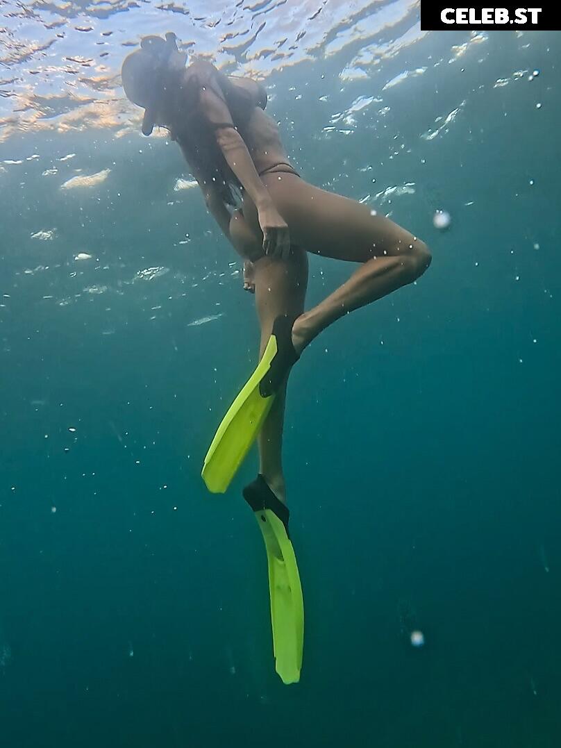 Deborah Secco Image 10134227