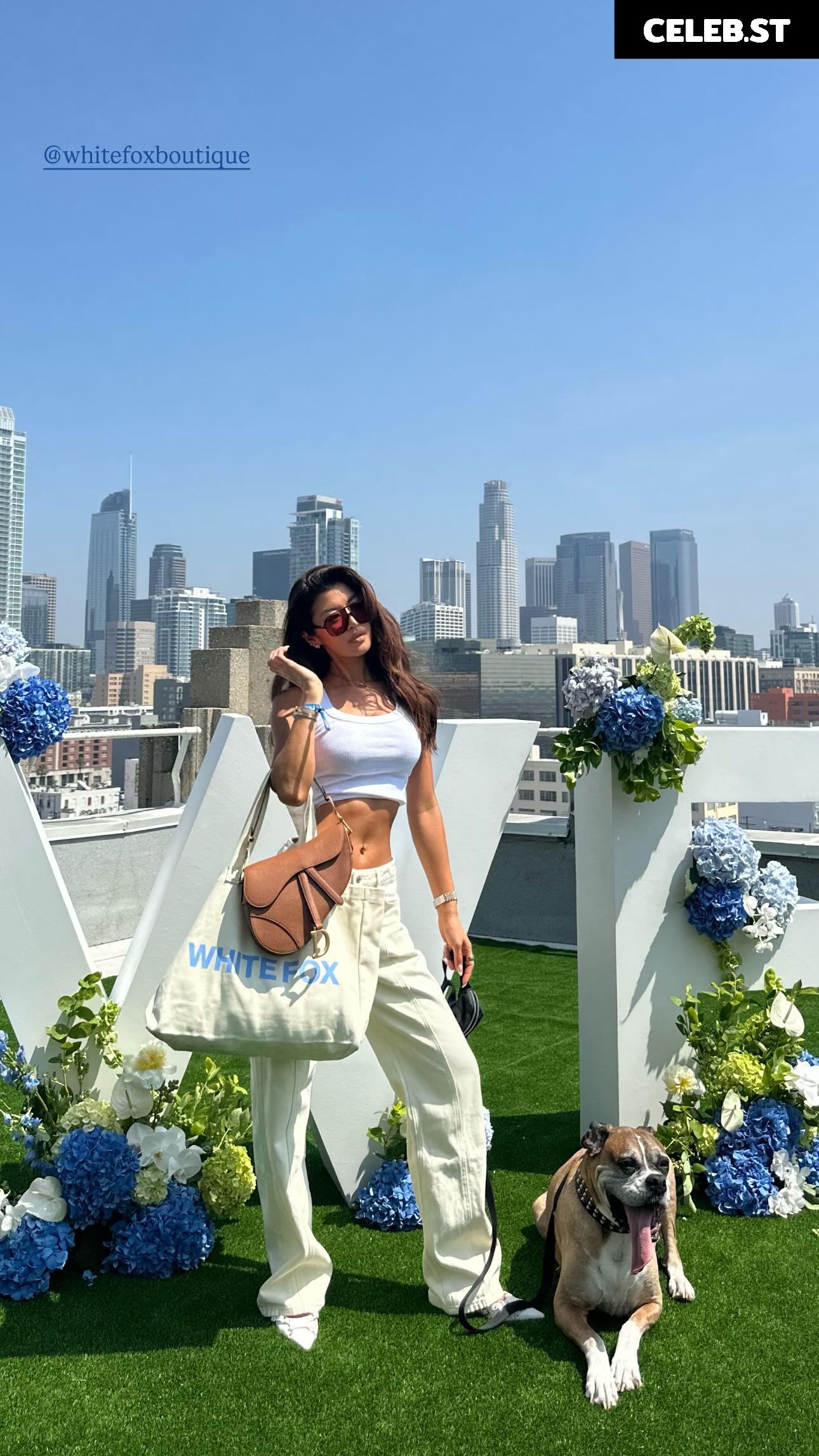 Jenn Lee / Jennifer Lee / jennleezy Image 10137024