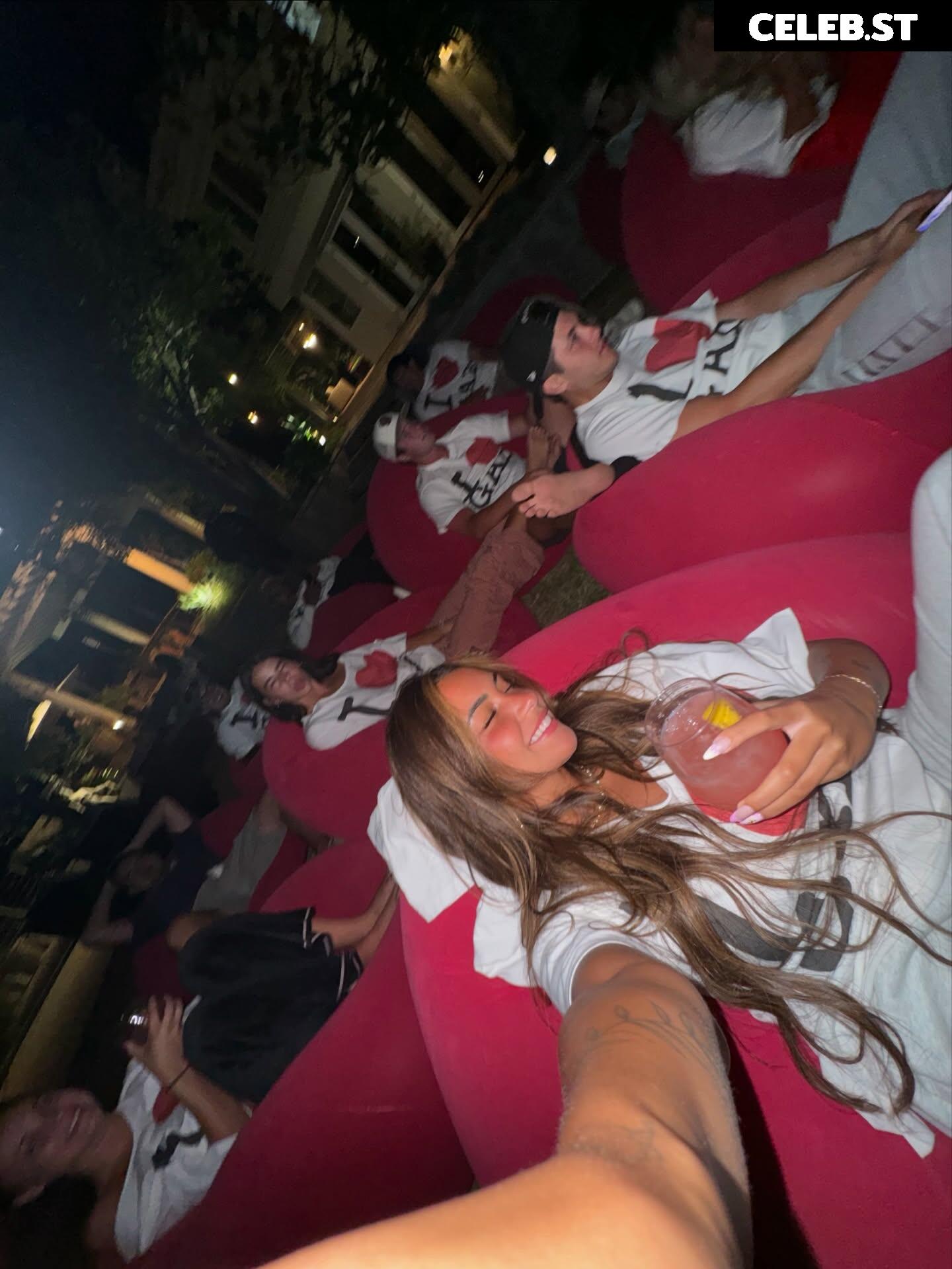 Gabriela Moura | gabimfmoura Image 10136286