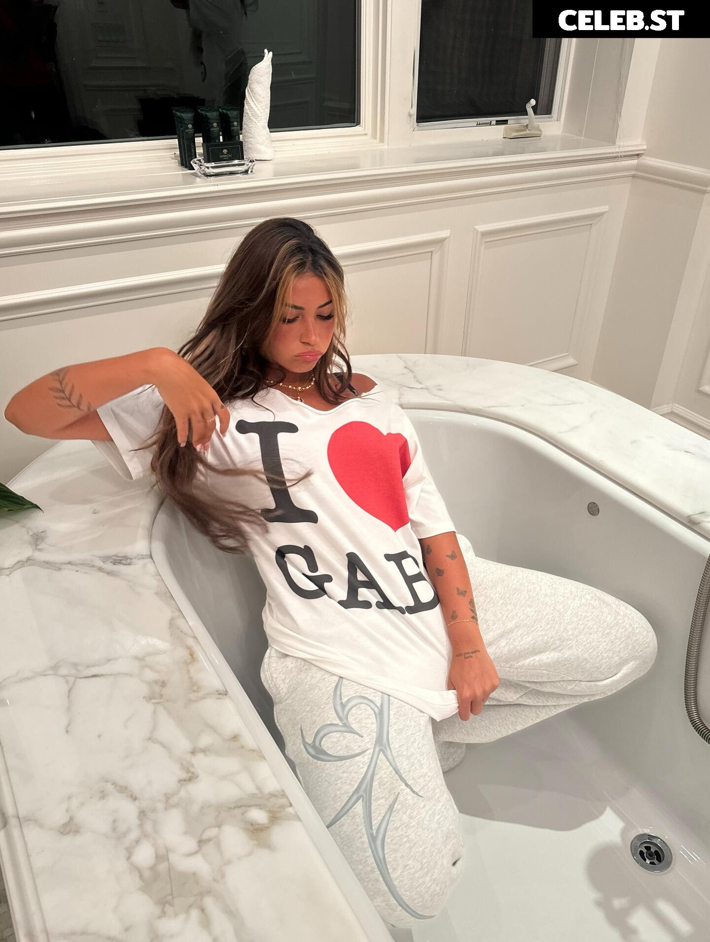 Gabriela Moura | gabimfmoura Image 10136284