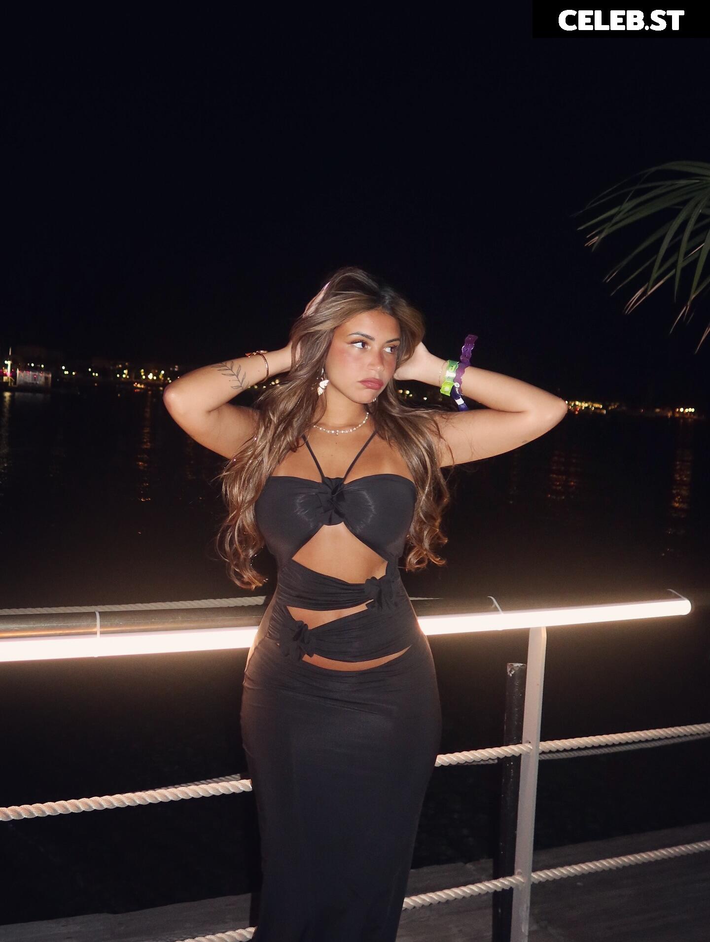 Gabriela Moura | gabimfmoura Image 10136268