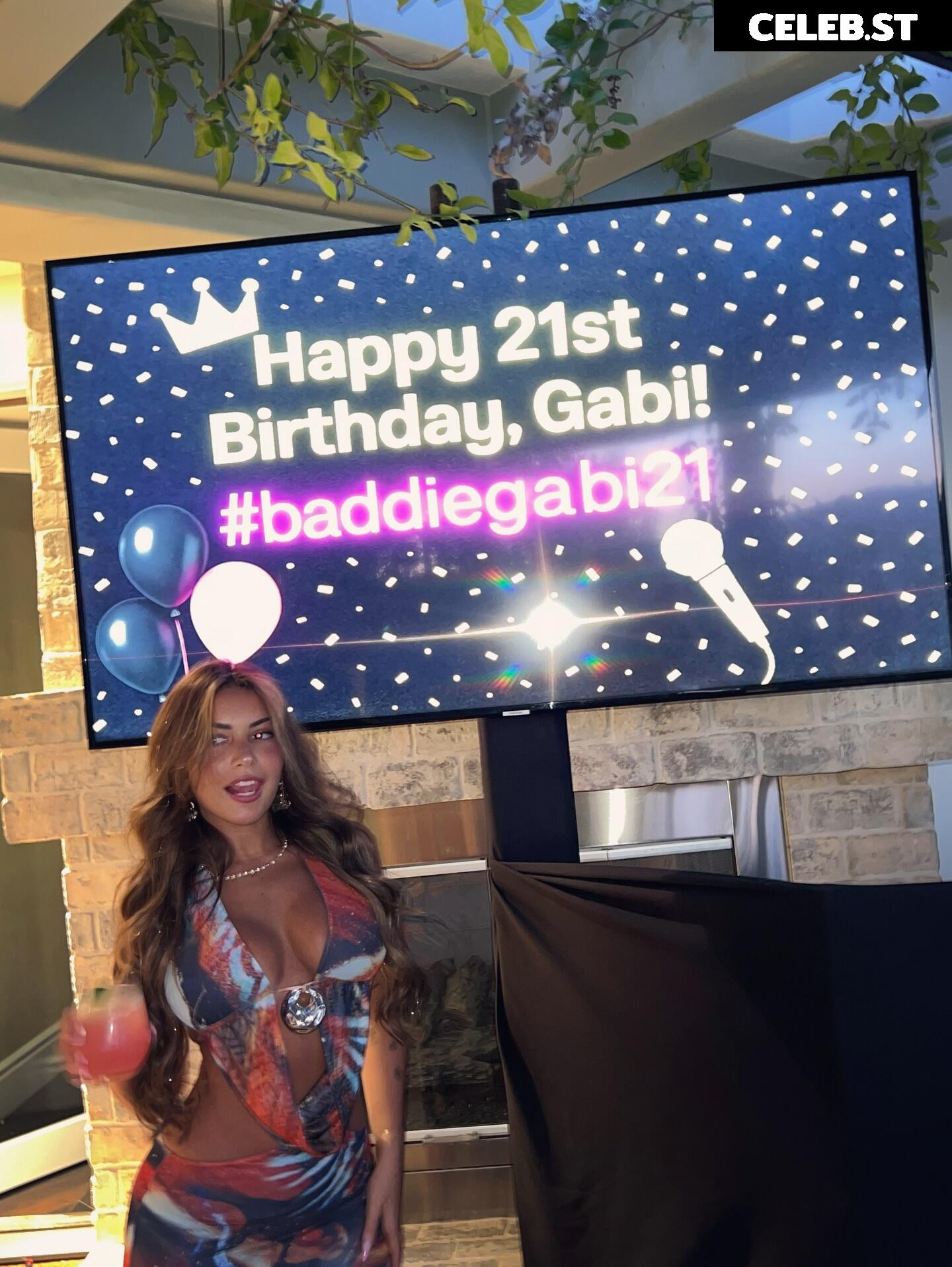 Gabriela Moura | gabimfmoura Image 10136278