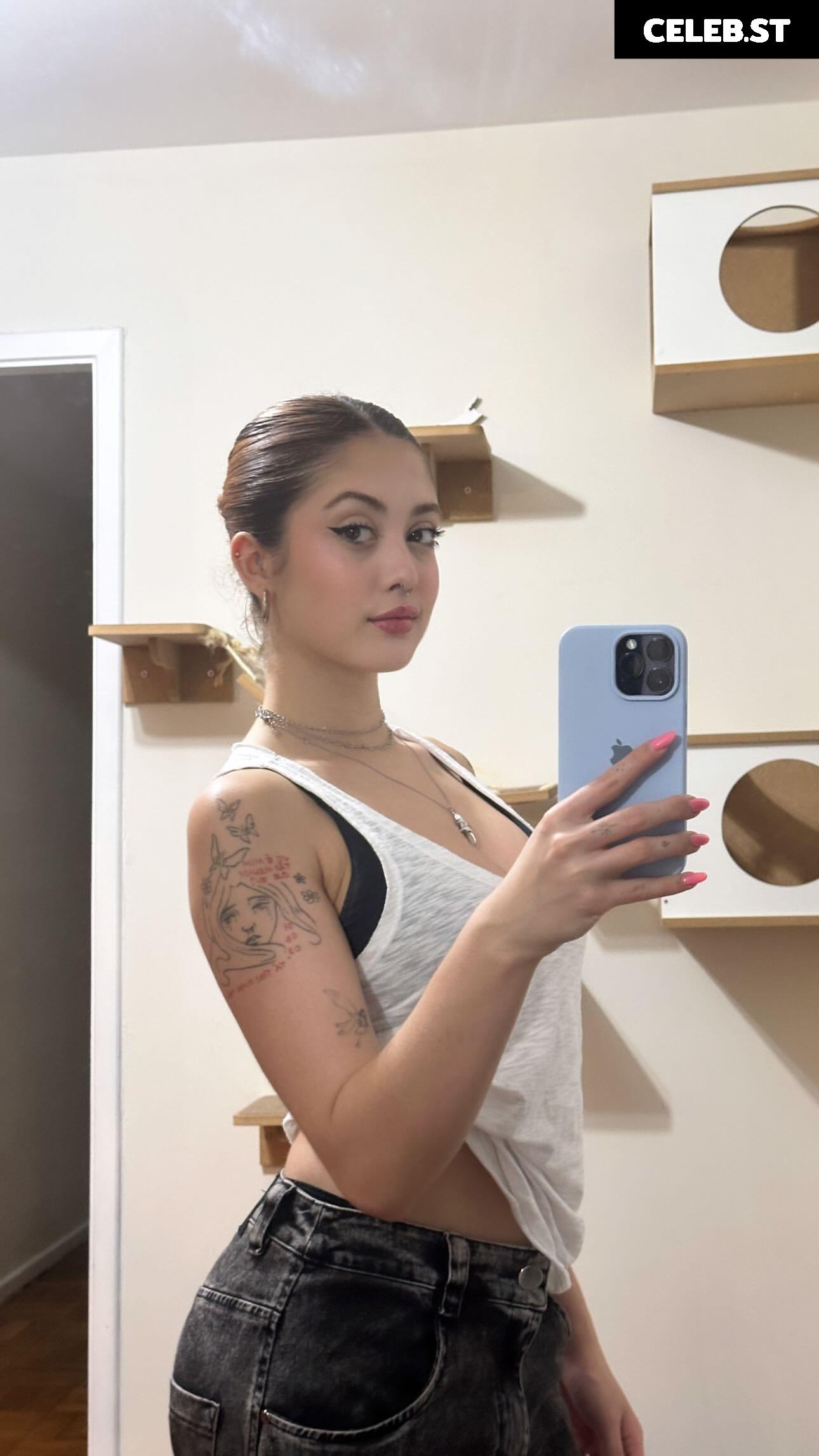 Ananda Morais Image 10131540