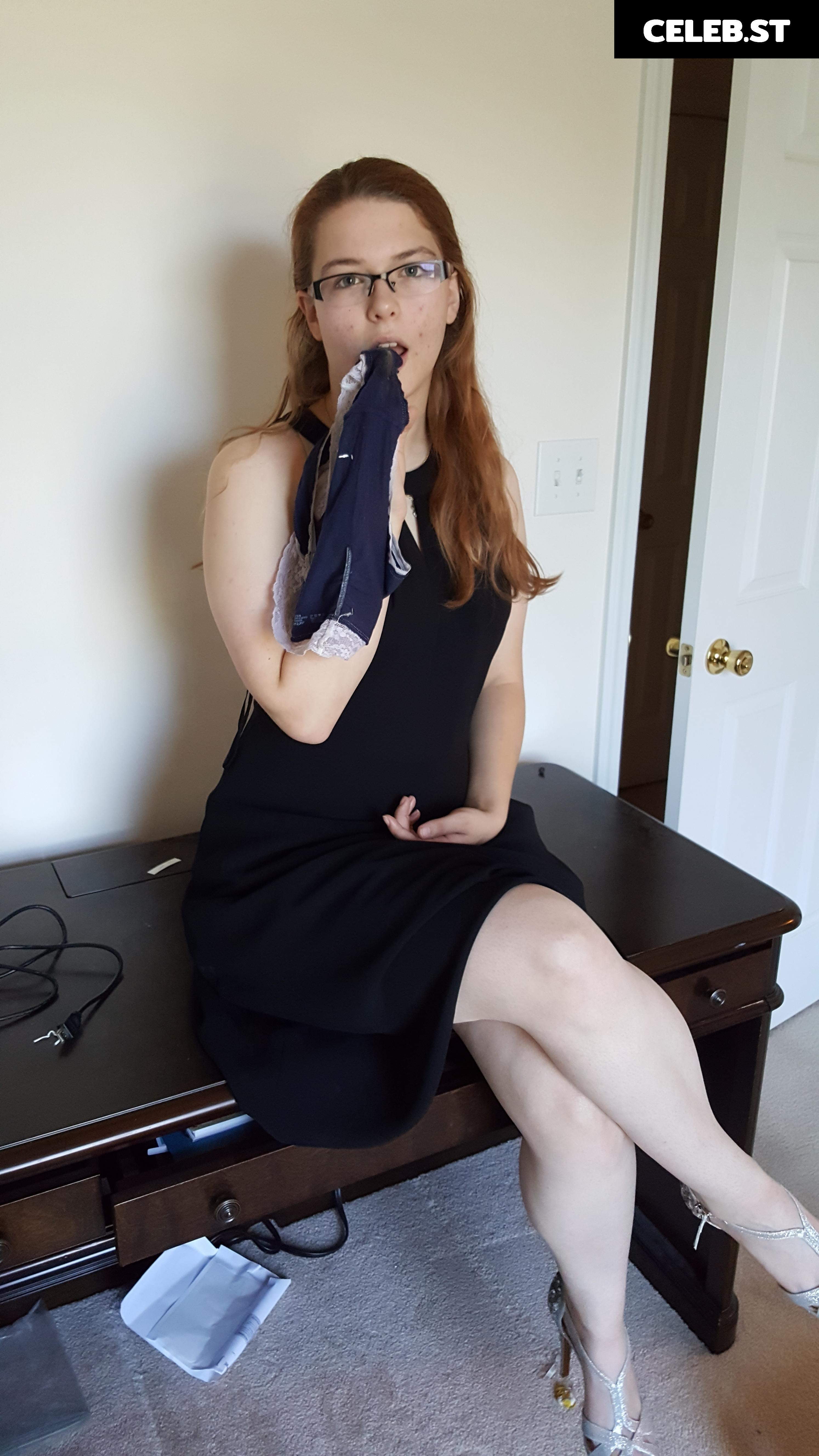 Swingerwanabe | LouisvilleCuckCouple | amber_hotwife | Amber Wanabe Image 10106354