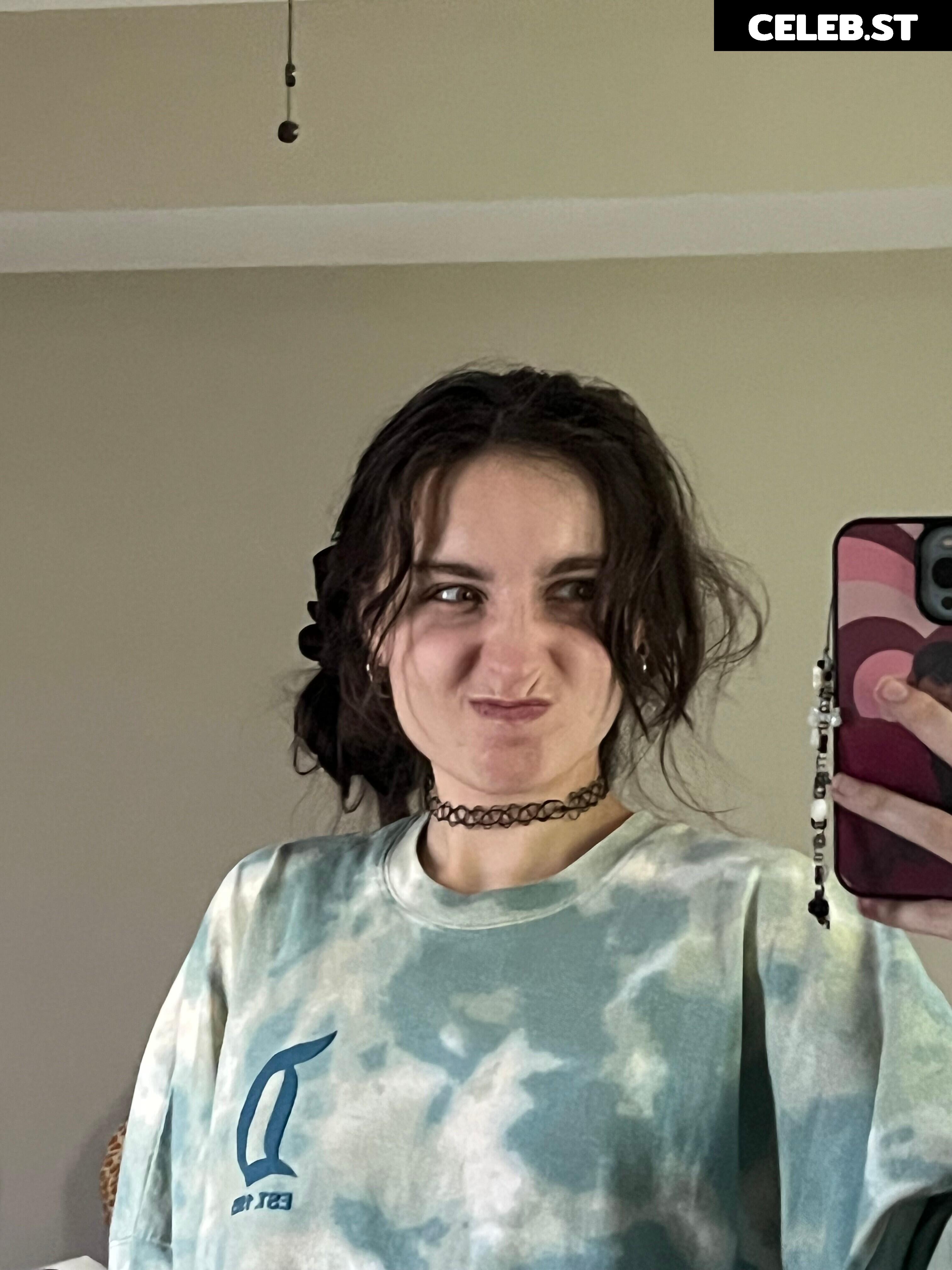 beebee ASMR Image 10197889