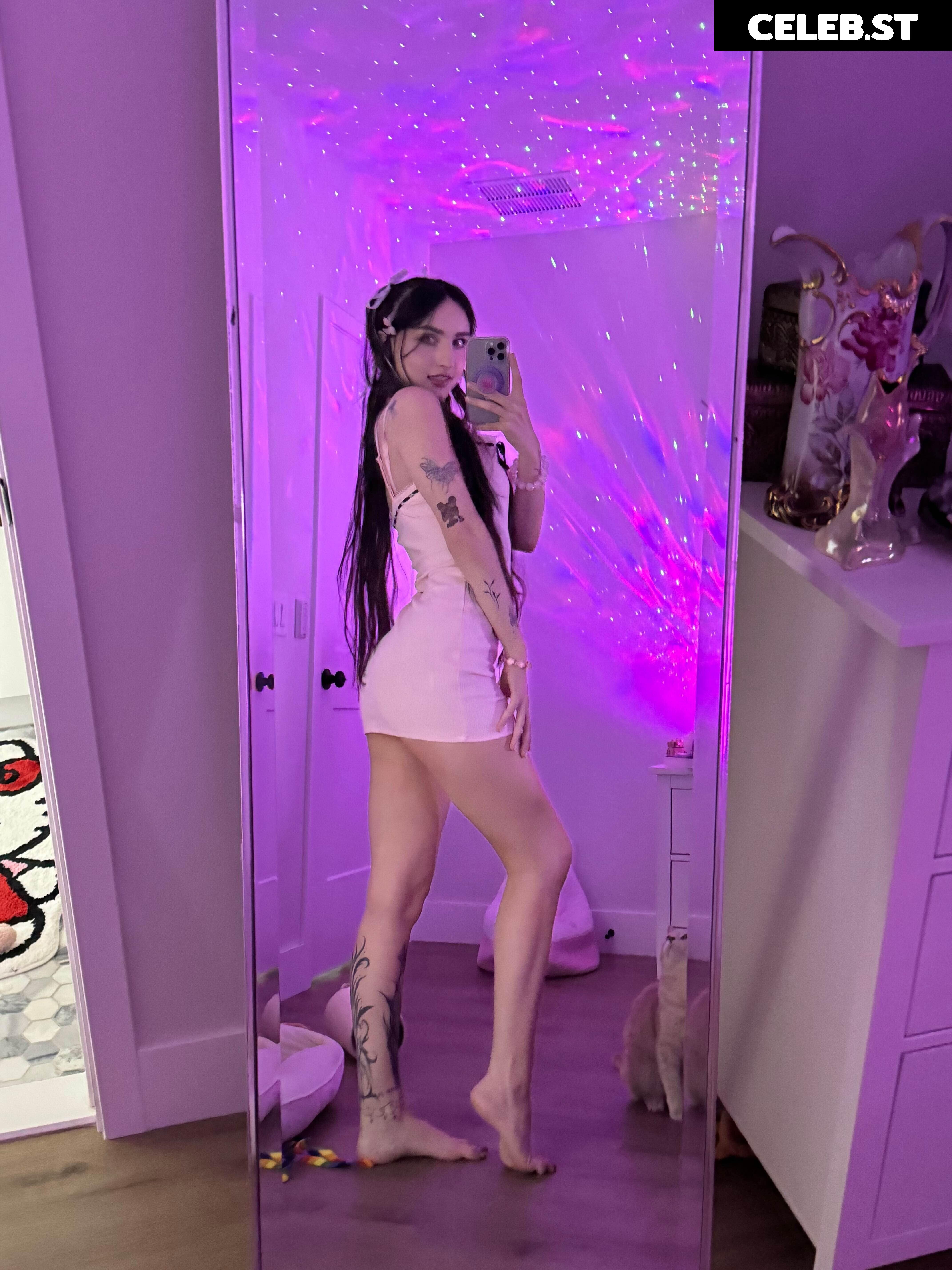 beebee ASMR Image 10197817