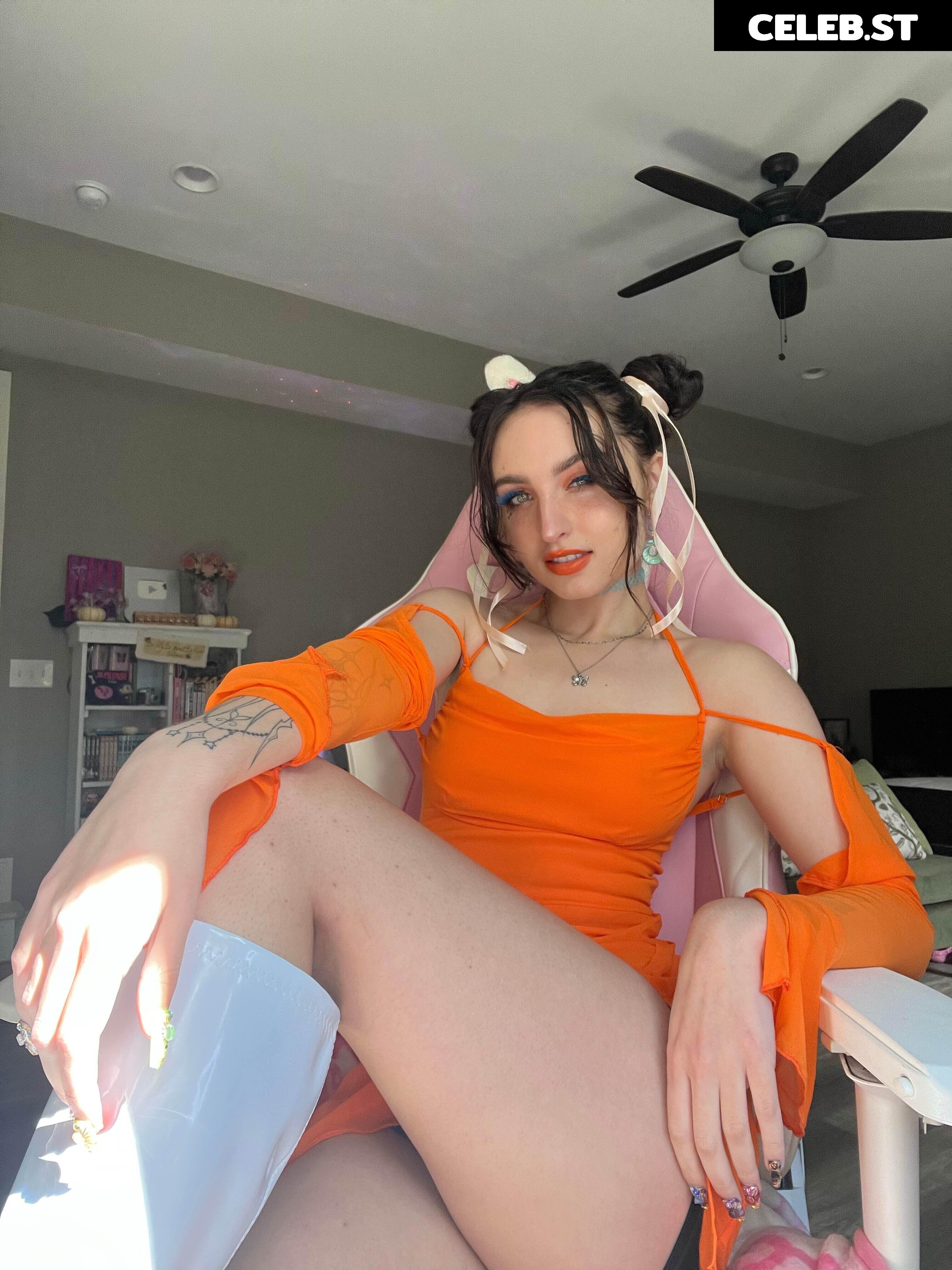 beebee ASMR Image 10197834