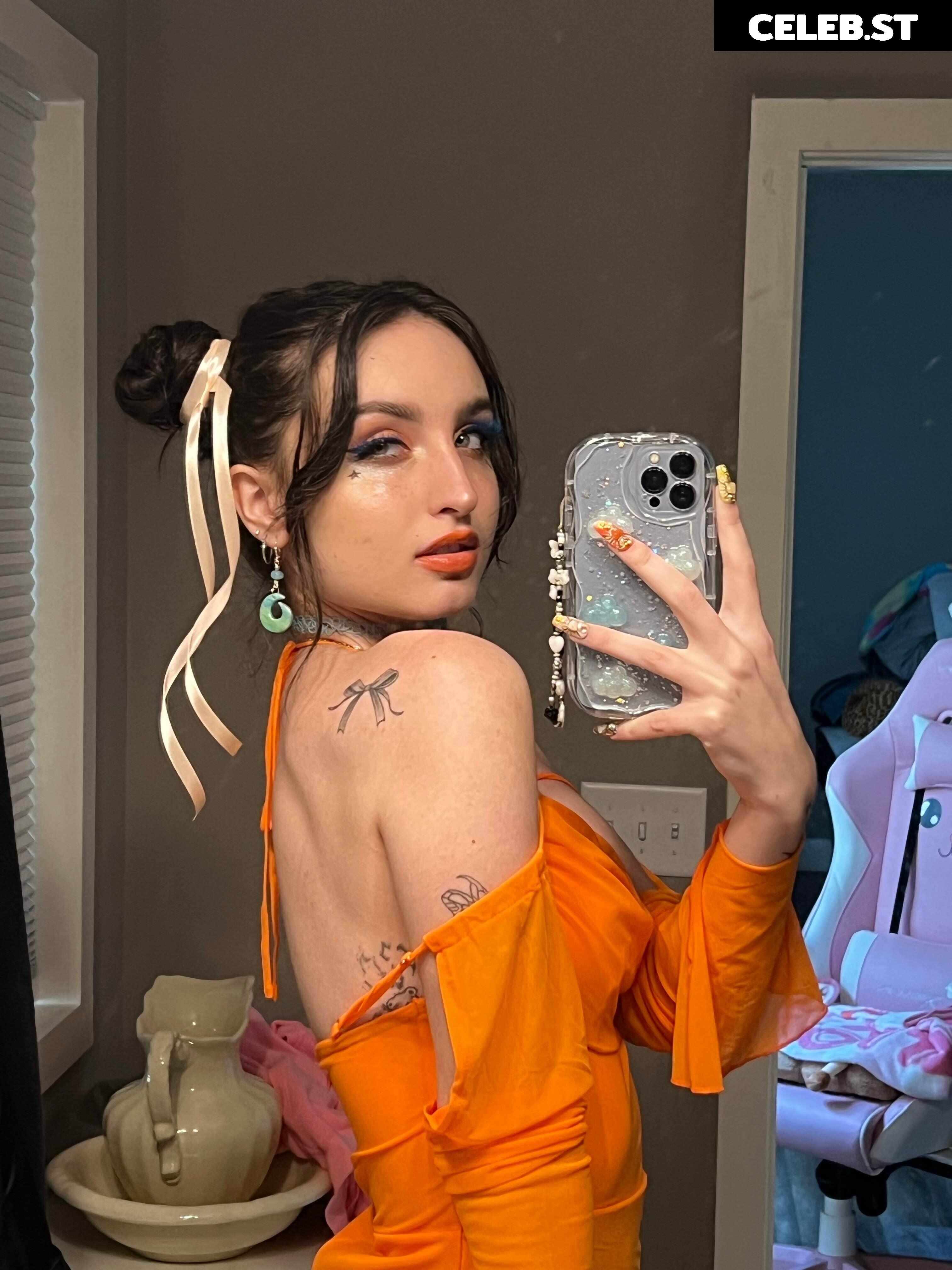 beebee ASMR Image 10197840
