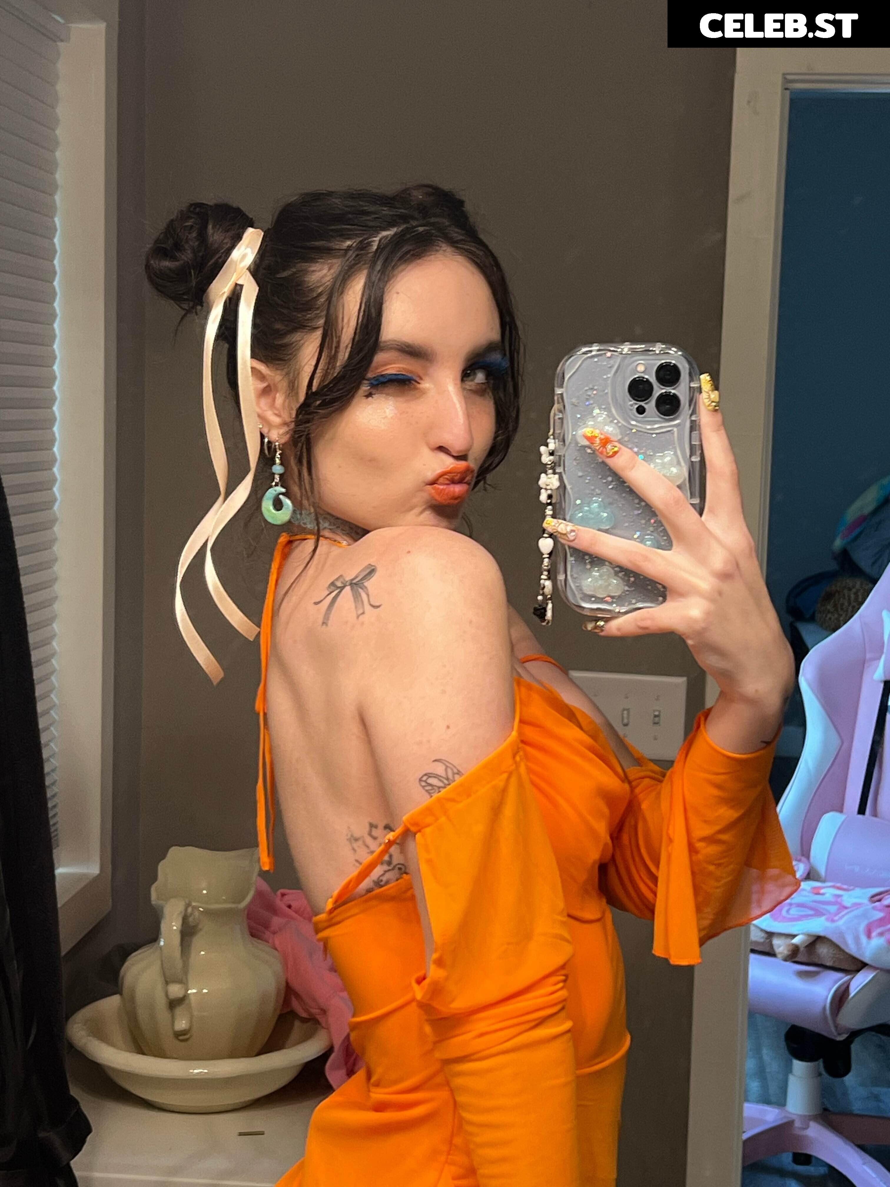 beebee ASMR Image 10197849