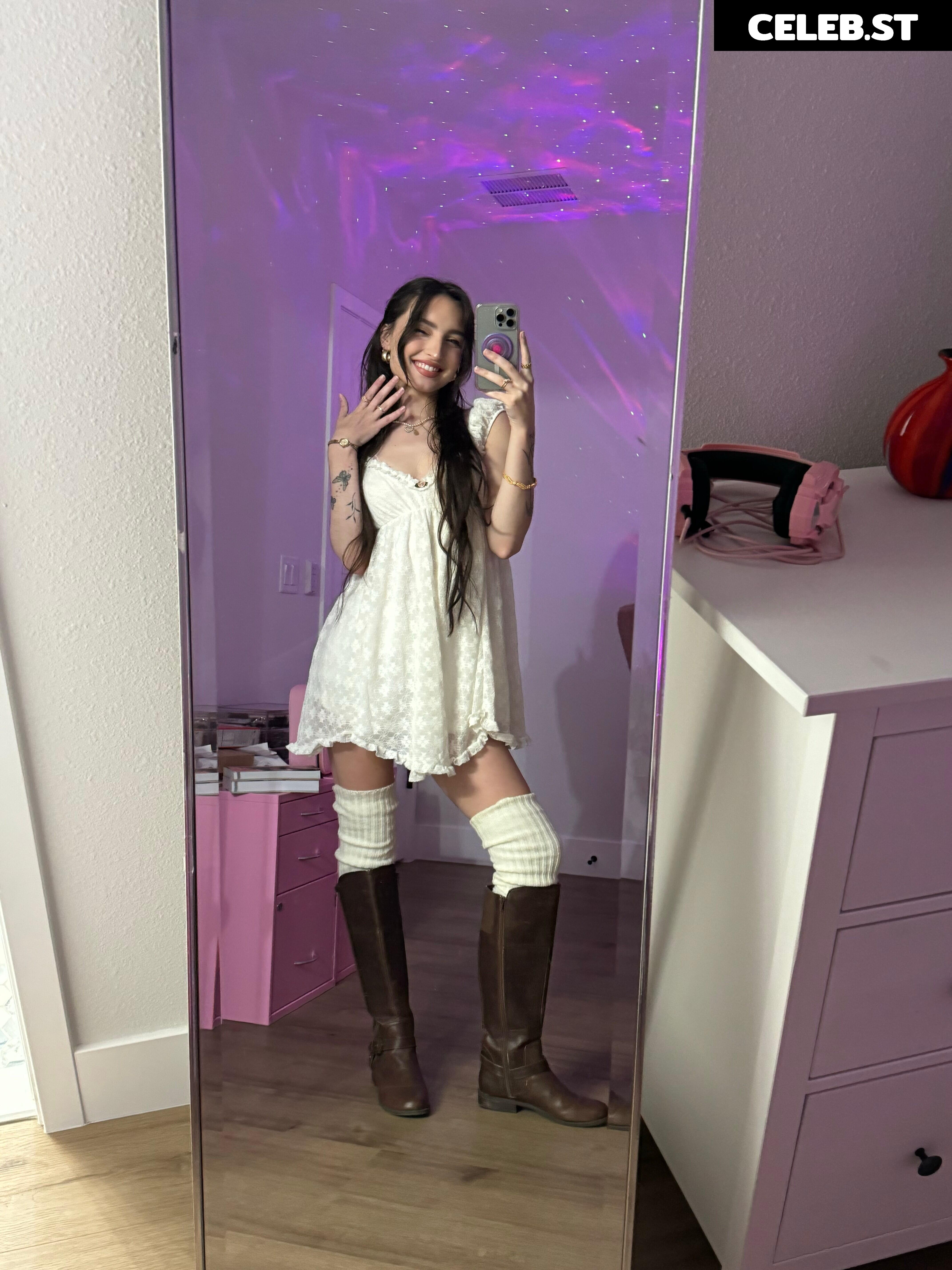 beebee ASMR Image 10196803