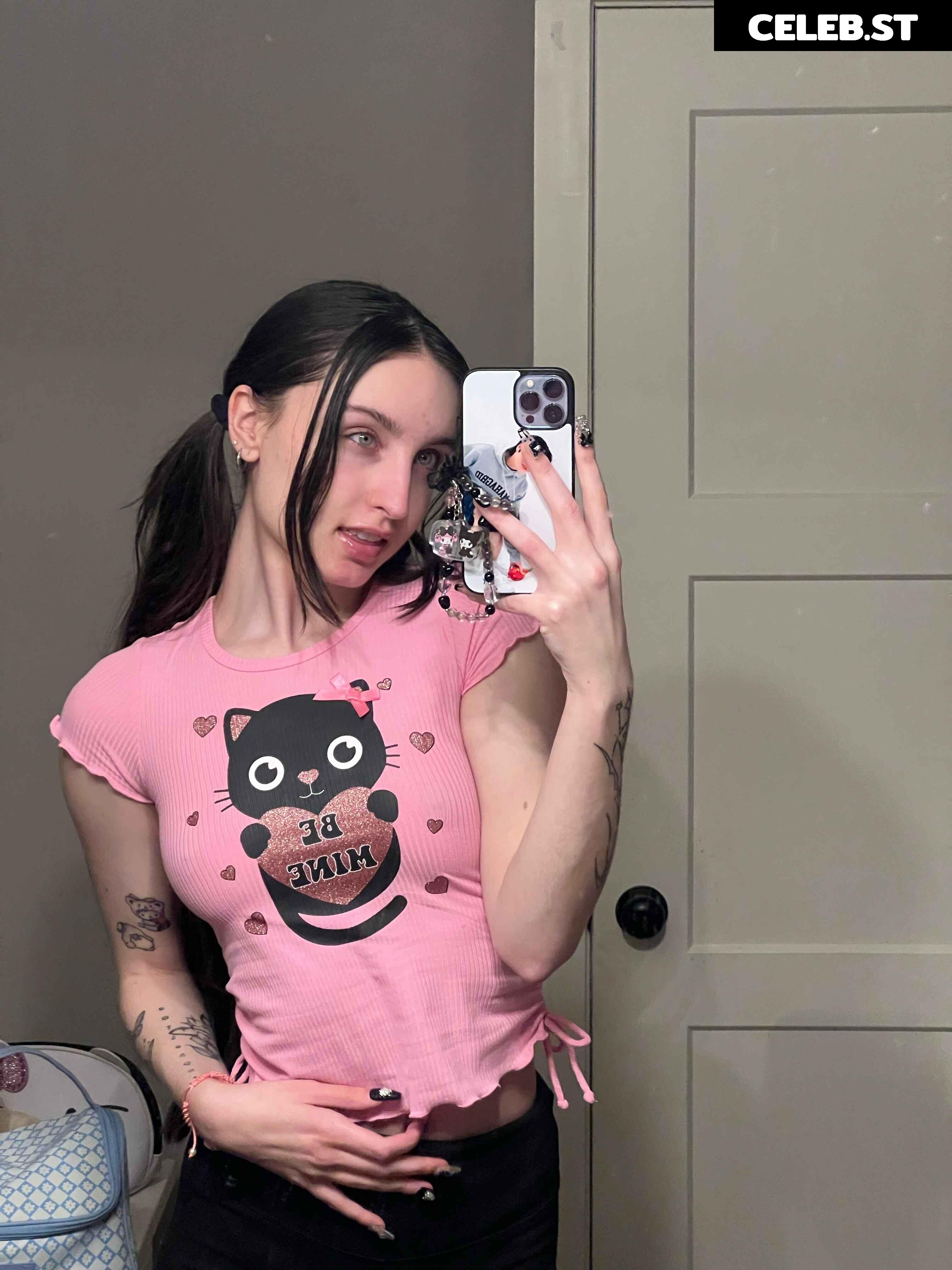 beebee ASMR Image 10196862