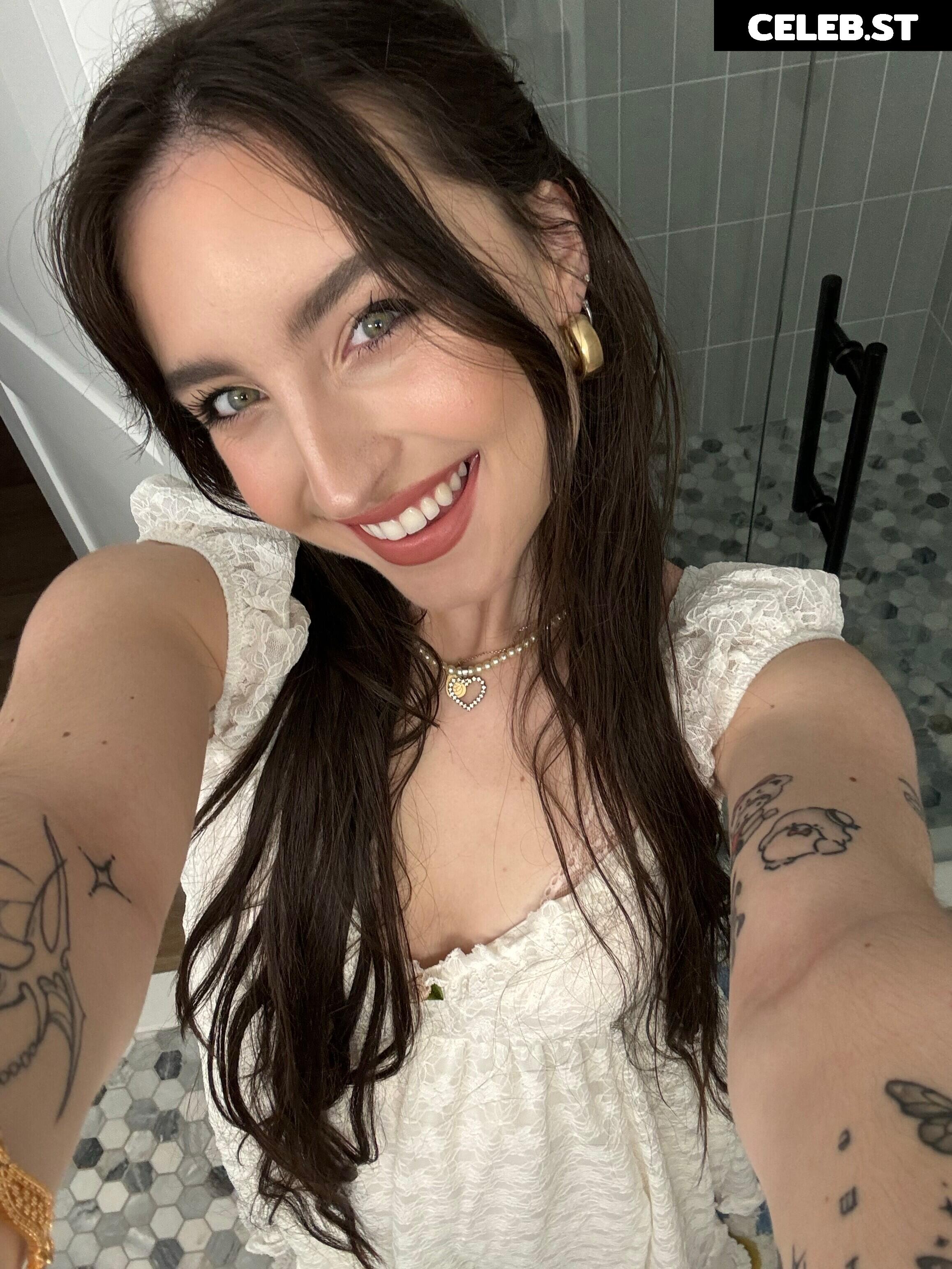beebee ASMR Image 10196785