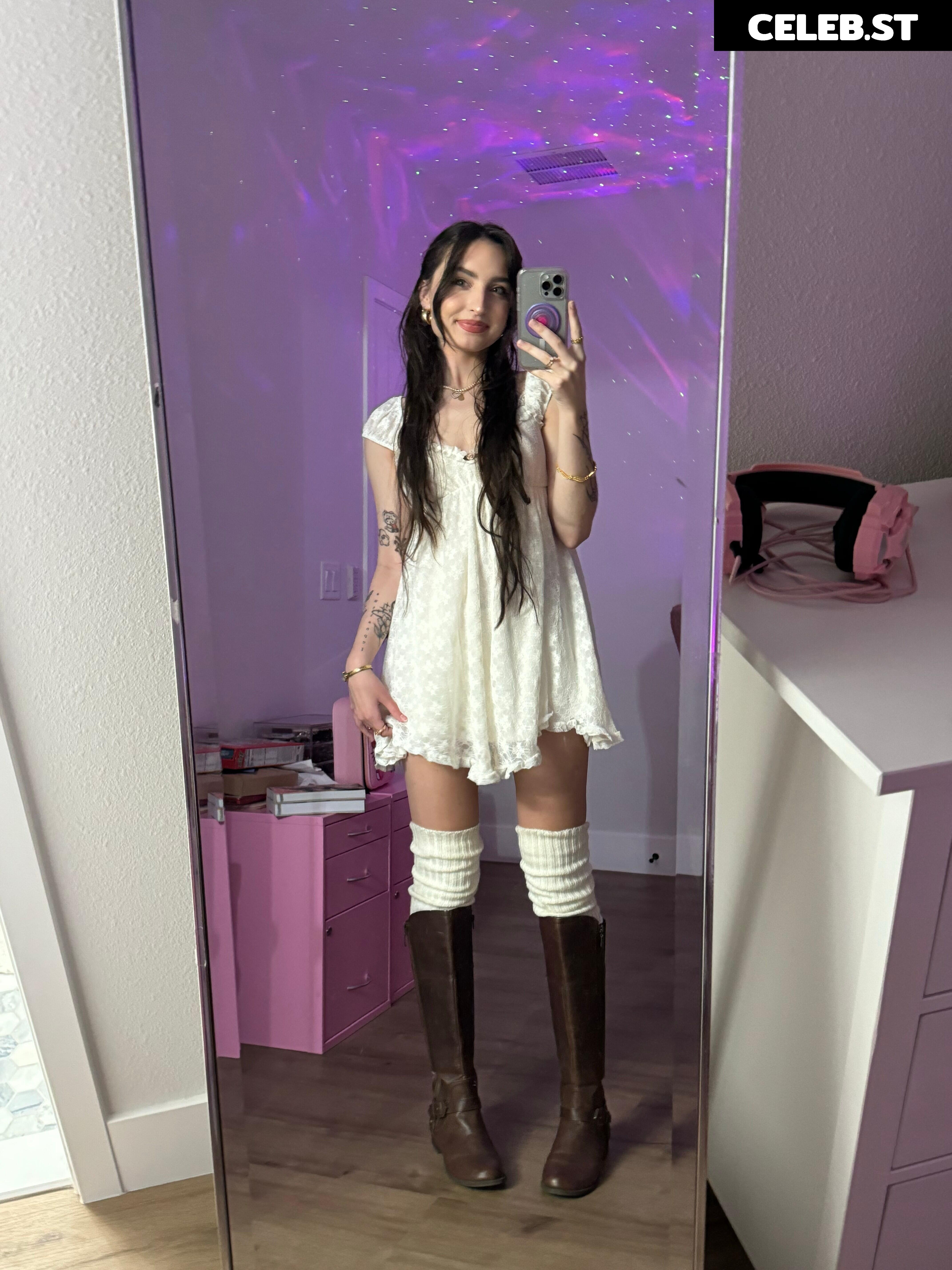 beebee ASMR Image 10196784