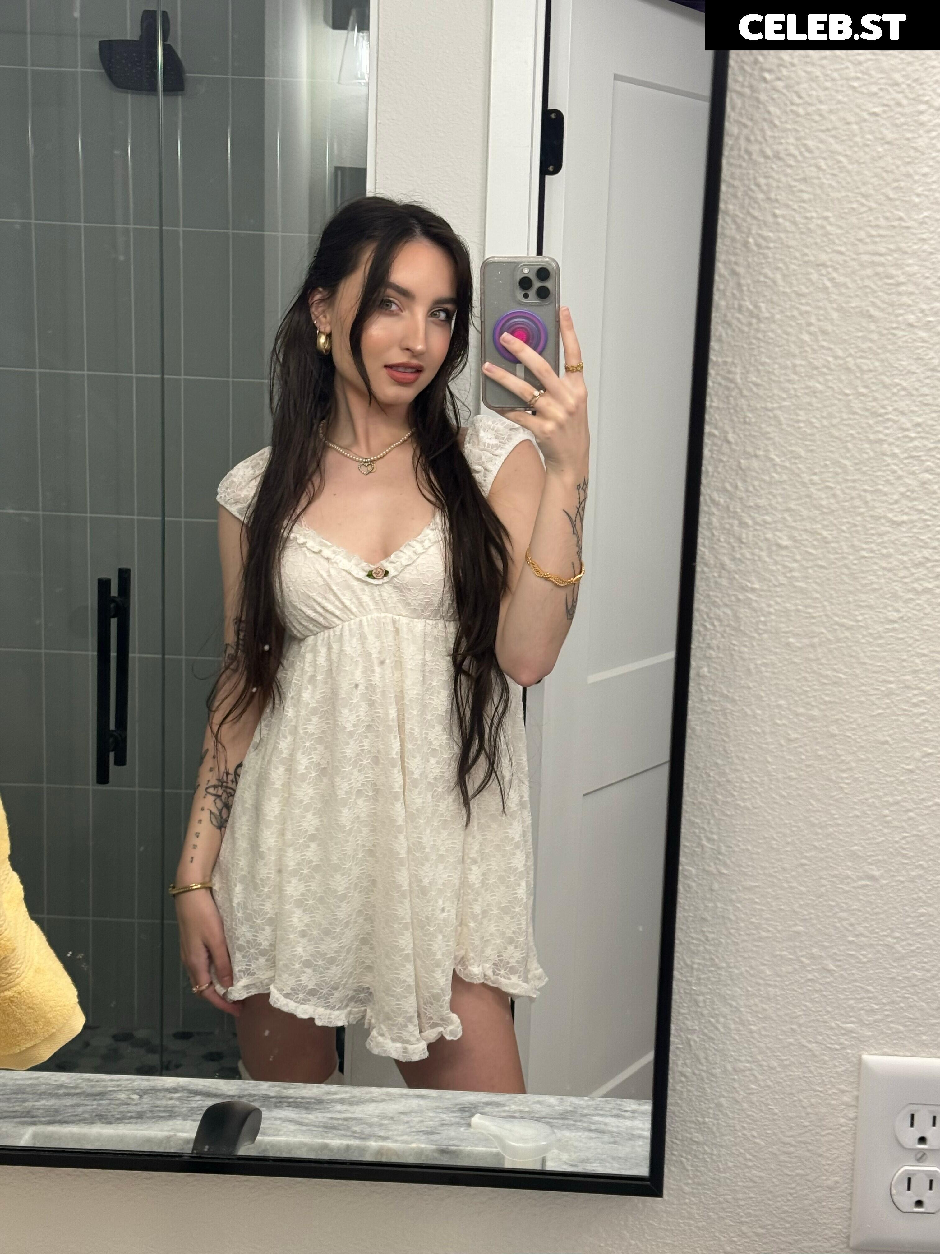 beebee ASMR Image 10196761