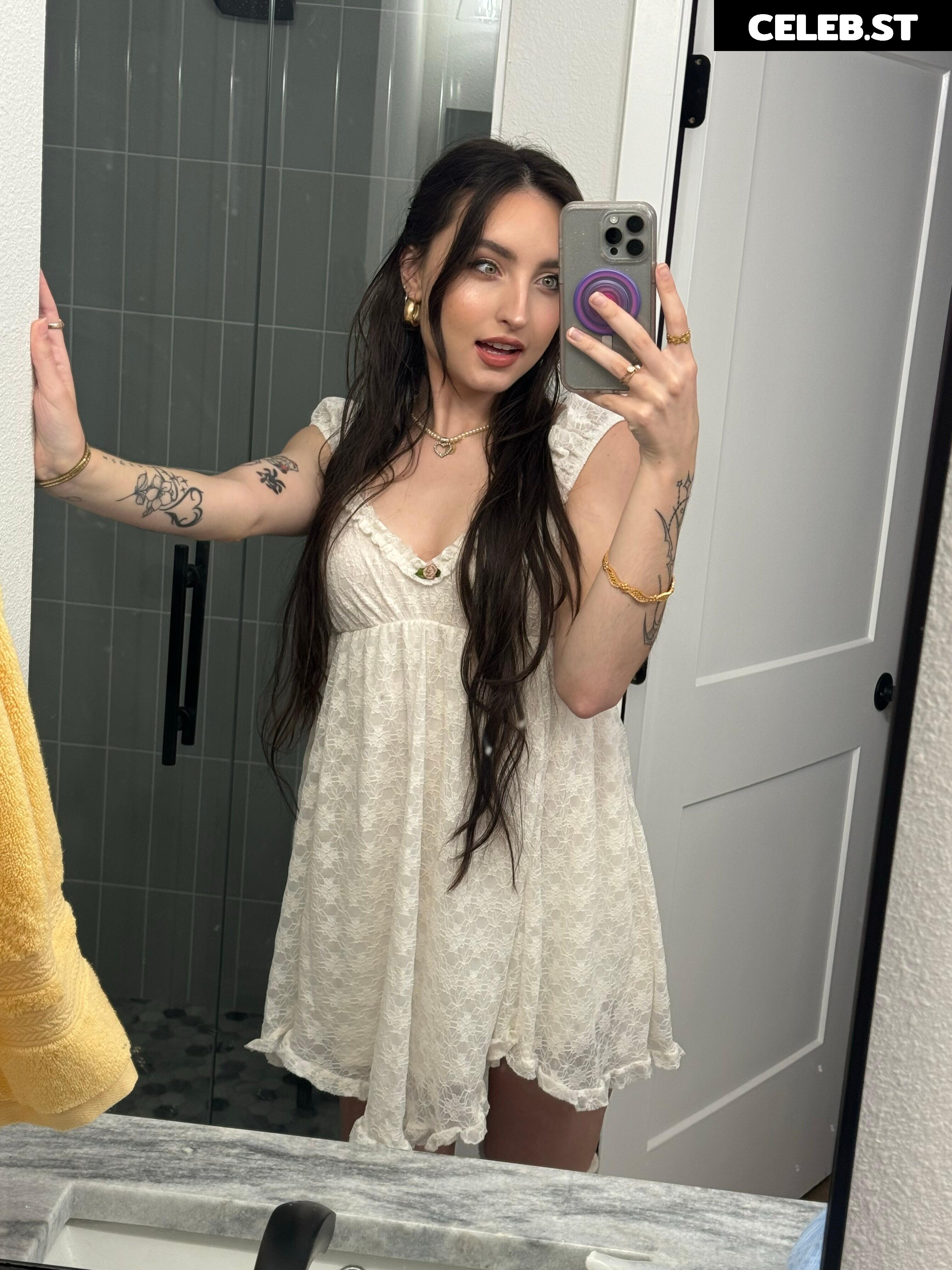 beebee ASMR Image 10196765