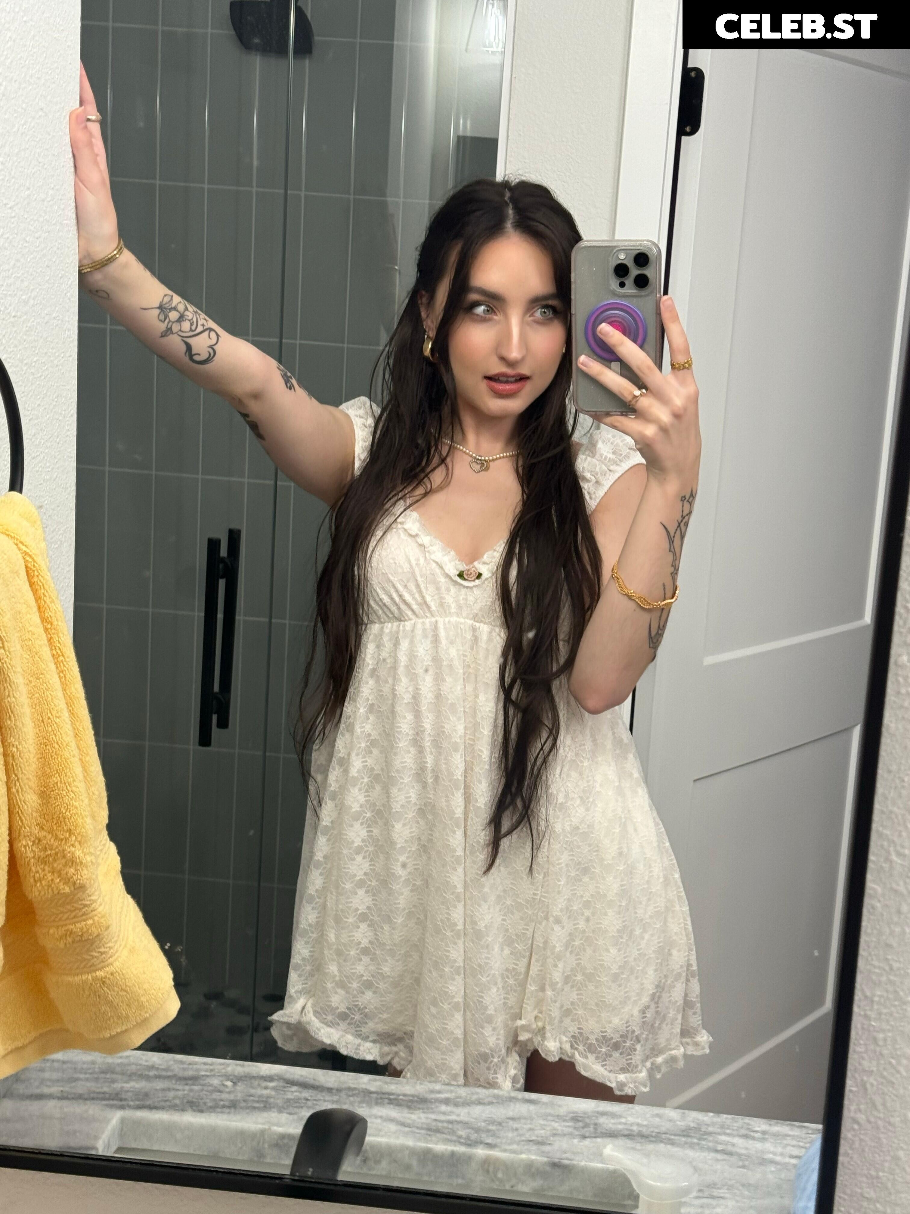 beebee ASMR Image 10196757