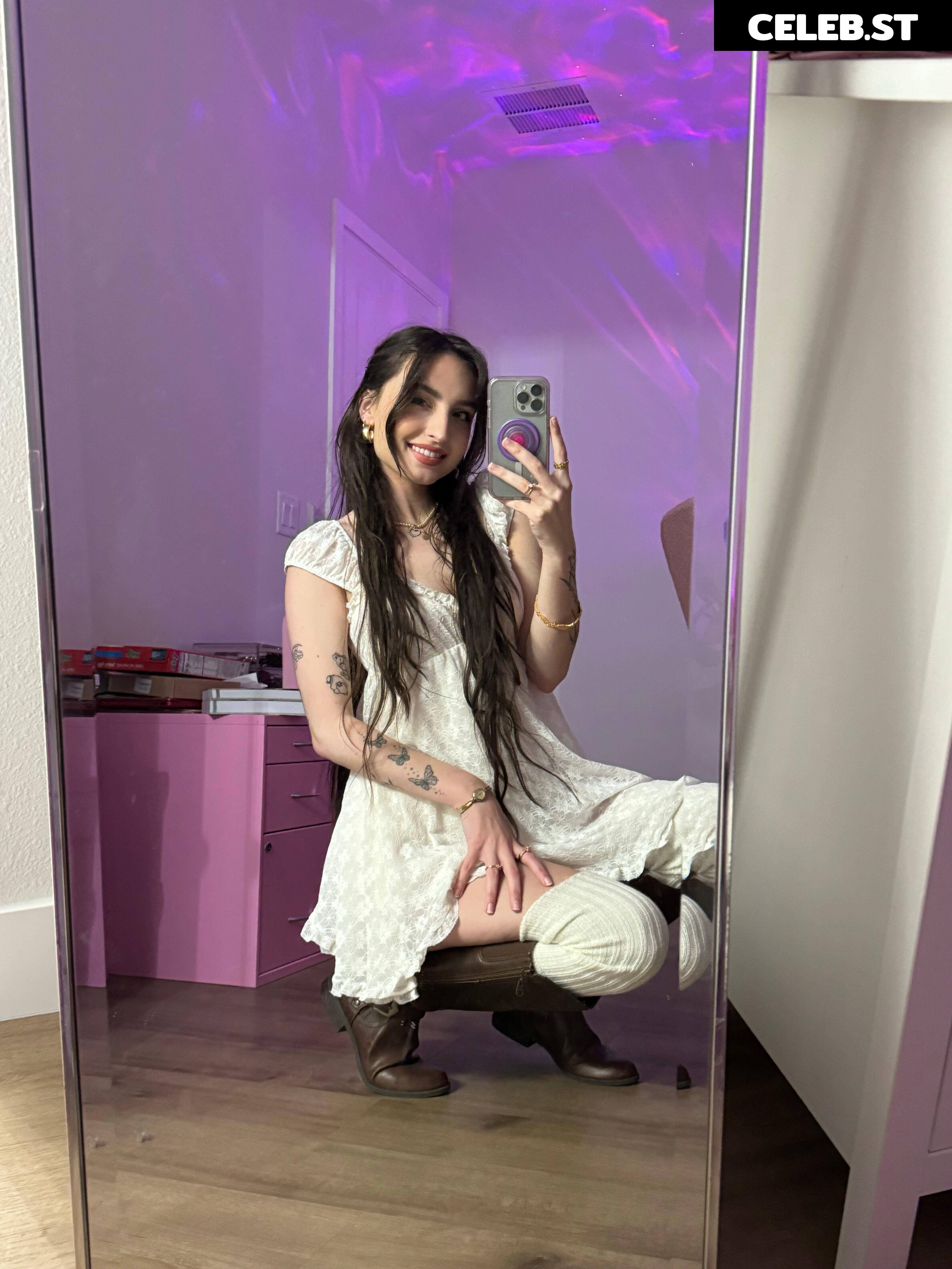 beebee ASMR Image 10196772