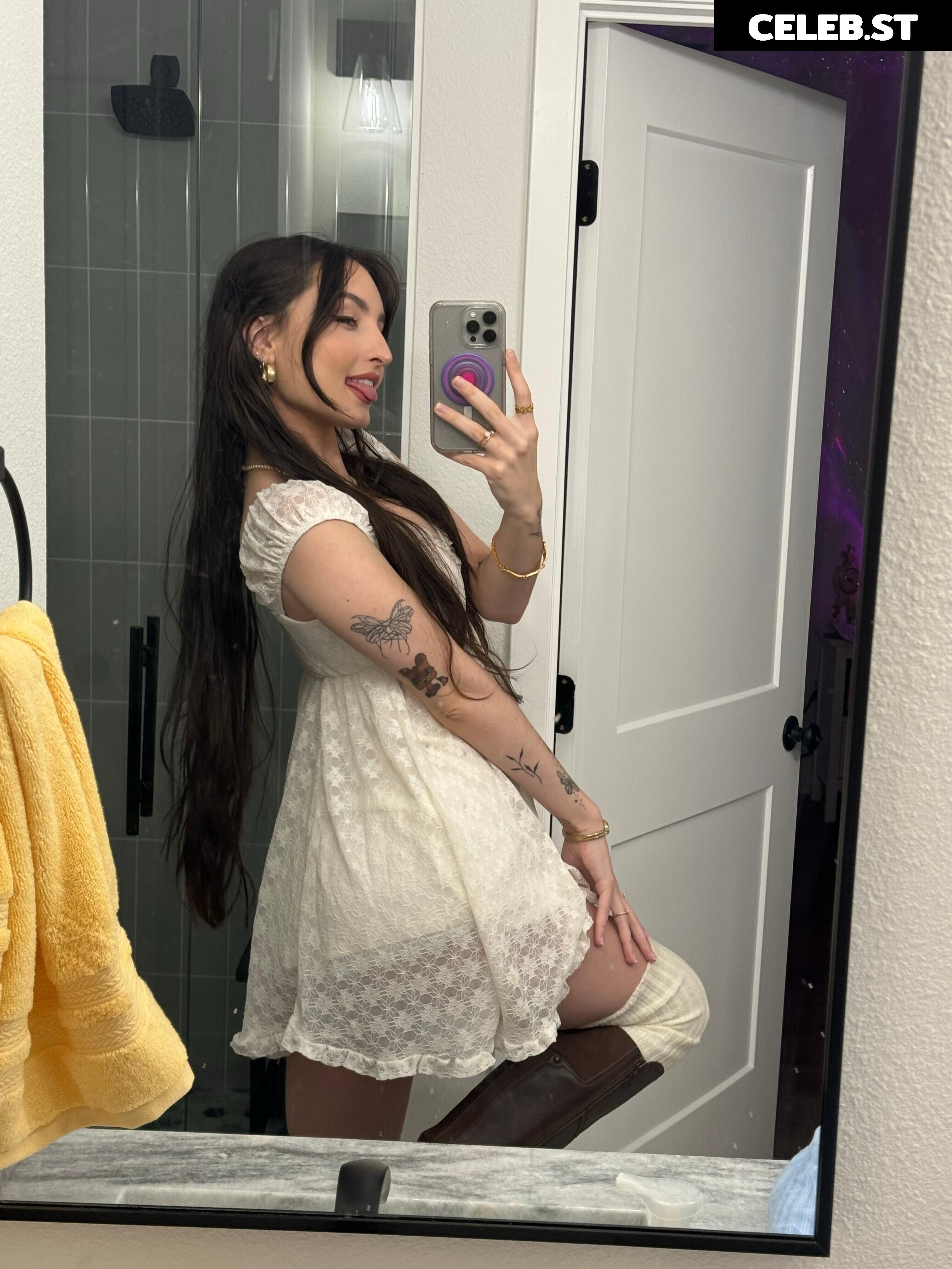 beebee ASMR Image 10196777