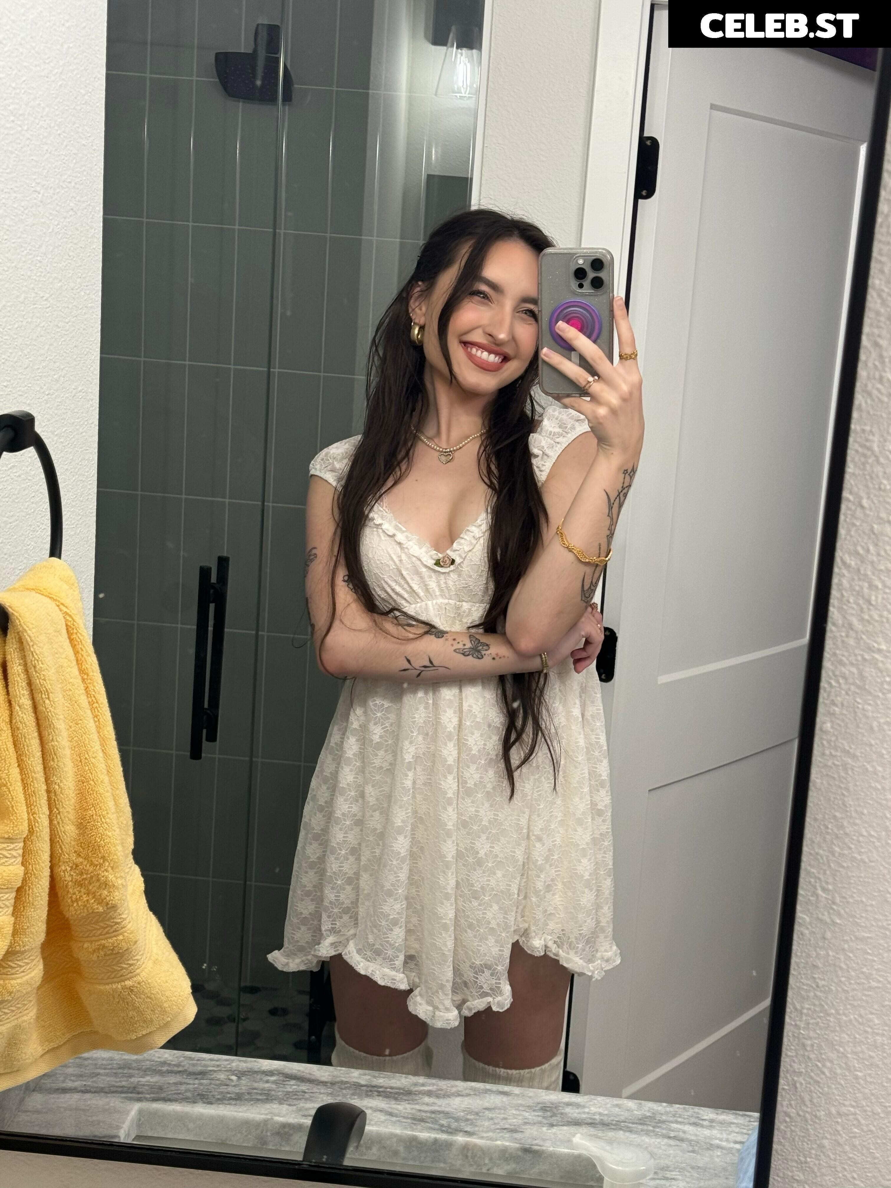 beebee ASMR Image 10196774