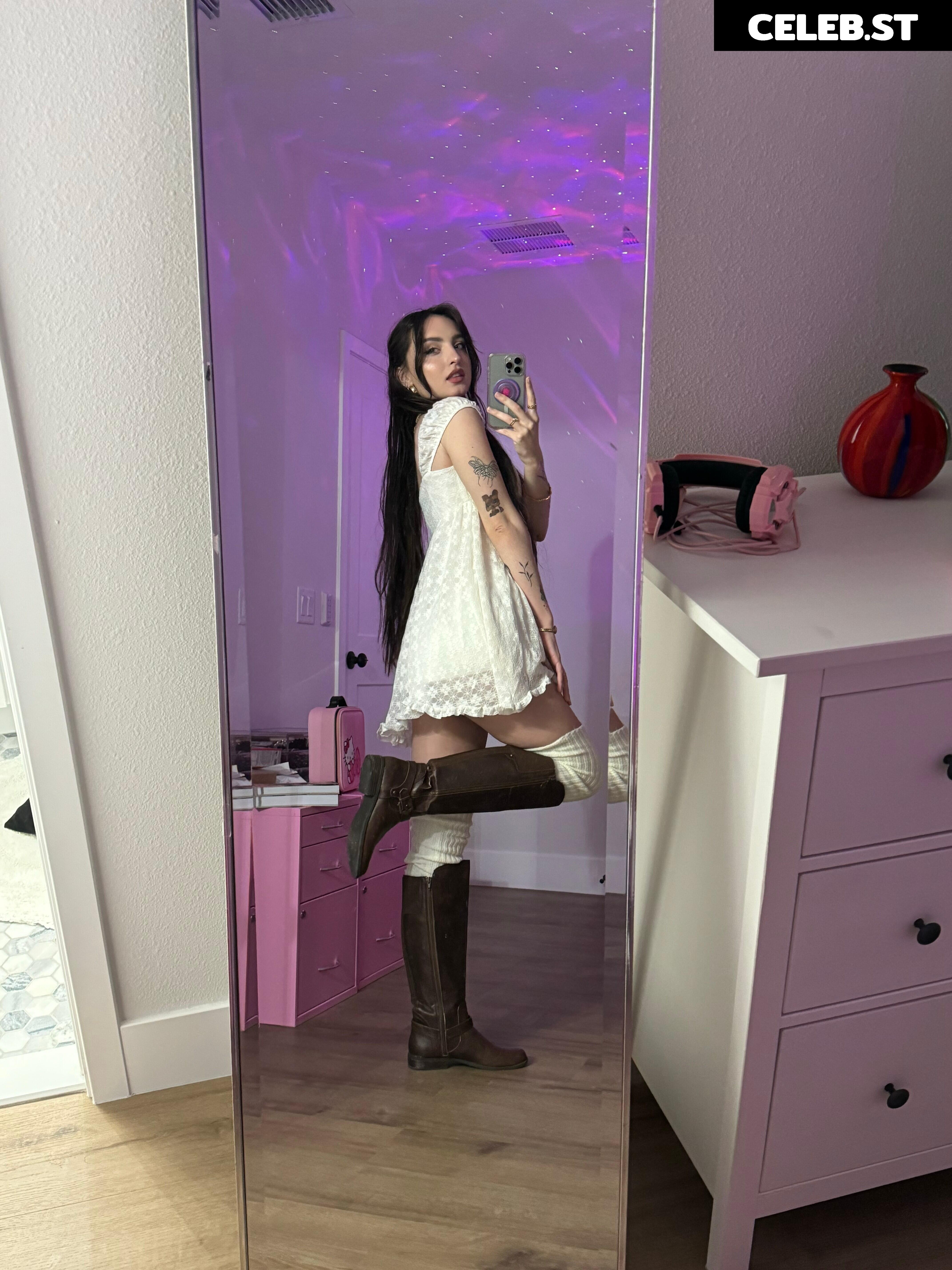 beebee ASMR Image 10196778