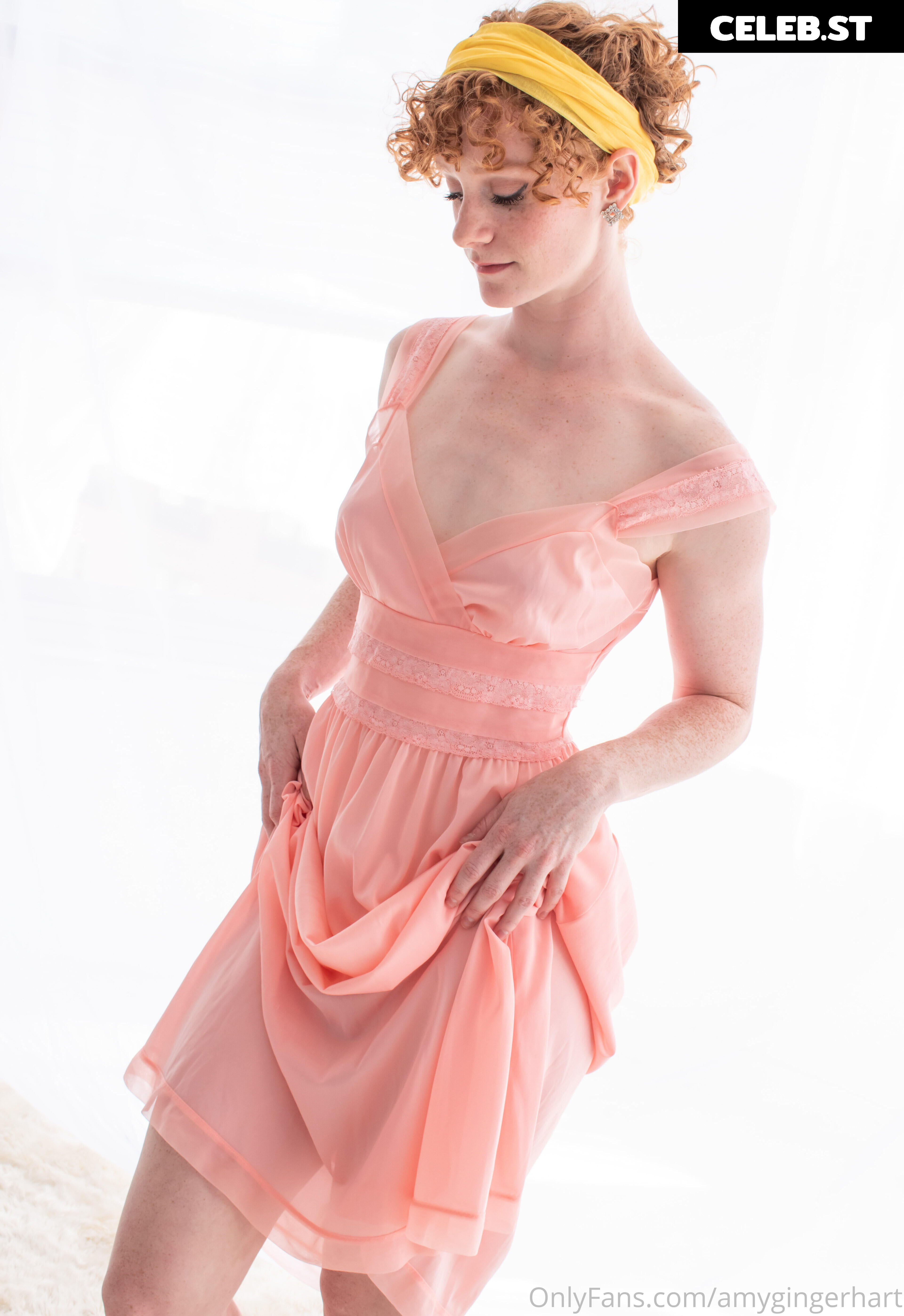 Amy Hart | Amygingerhart Image 10067010