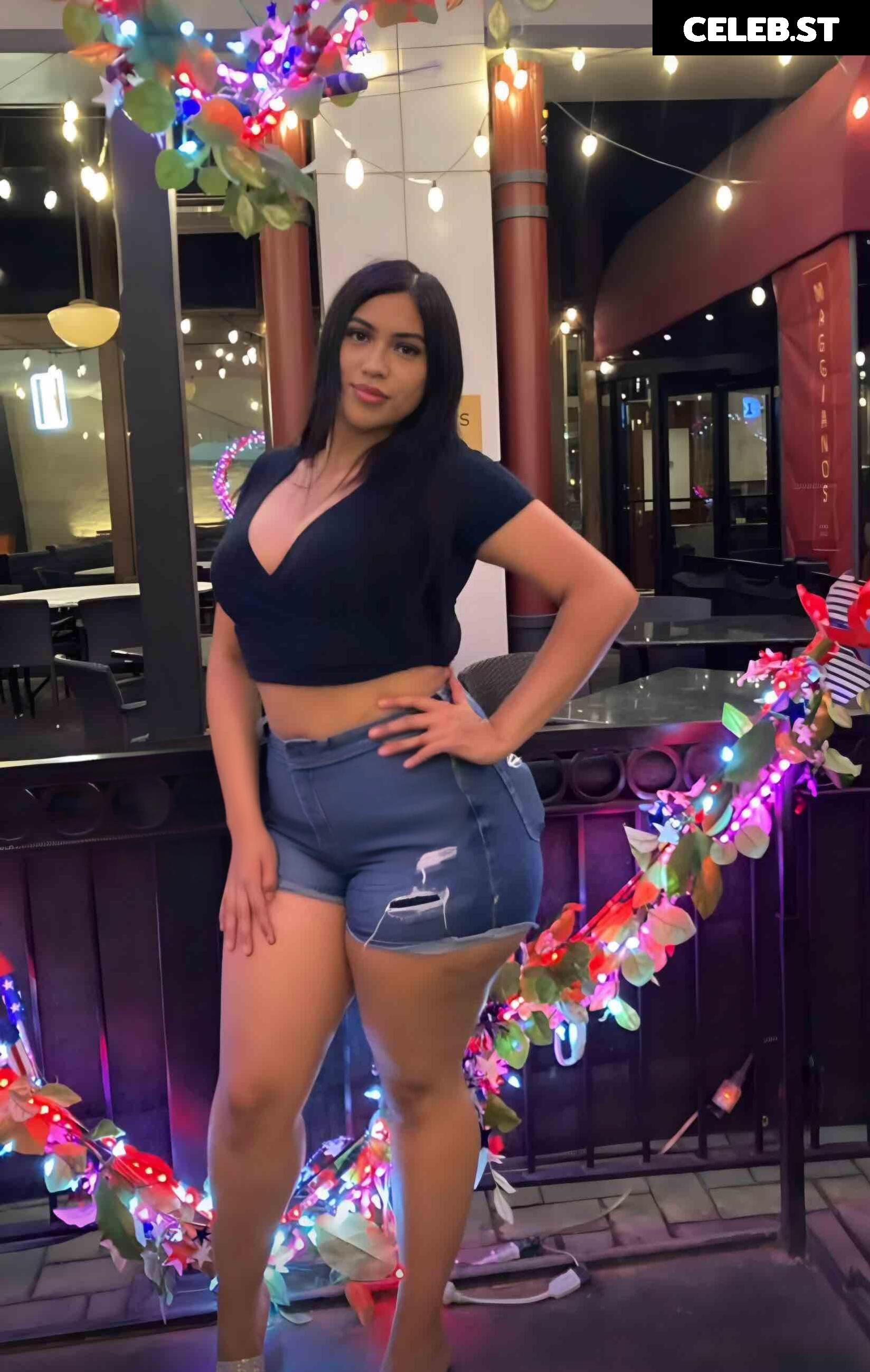 Thick Baddie @_222cyn_ Image 10078539