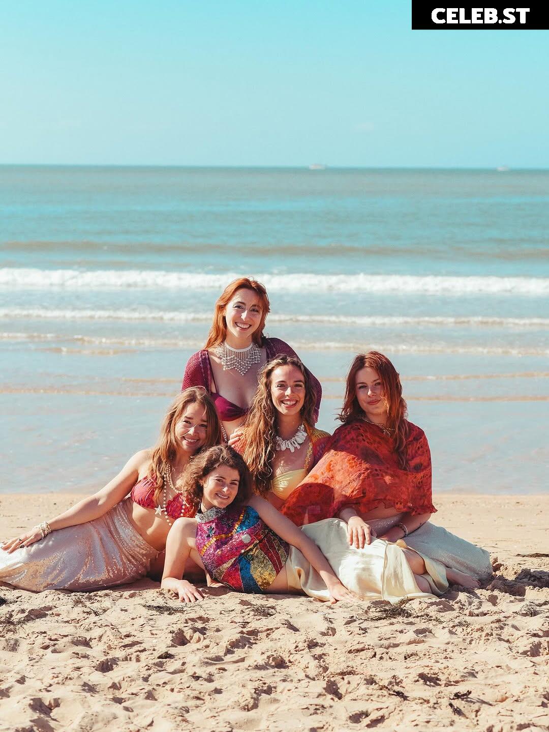 Holly Taylor (actress) Image 10078059