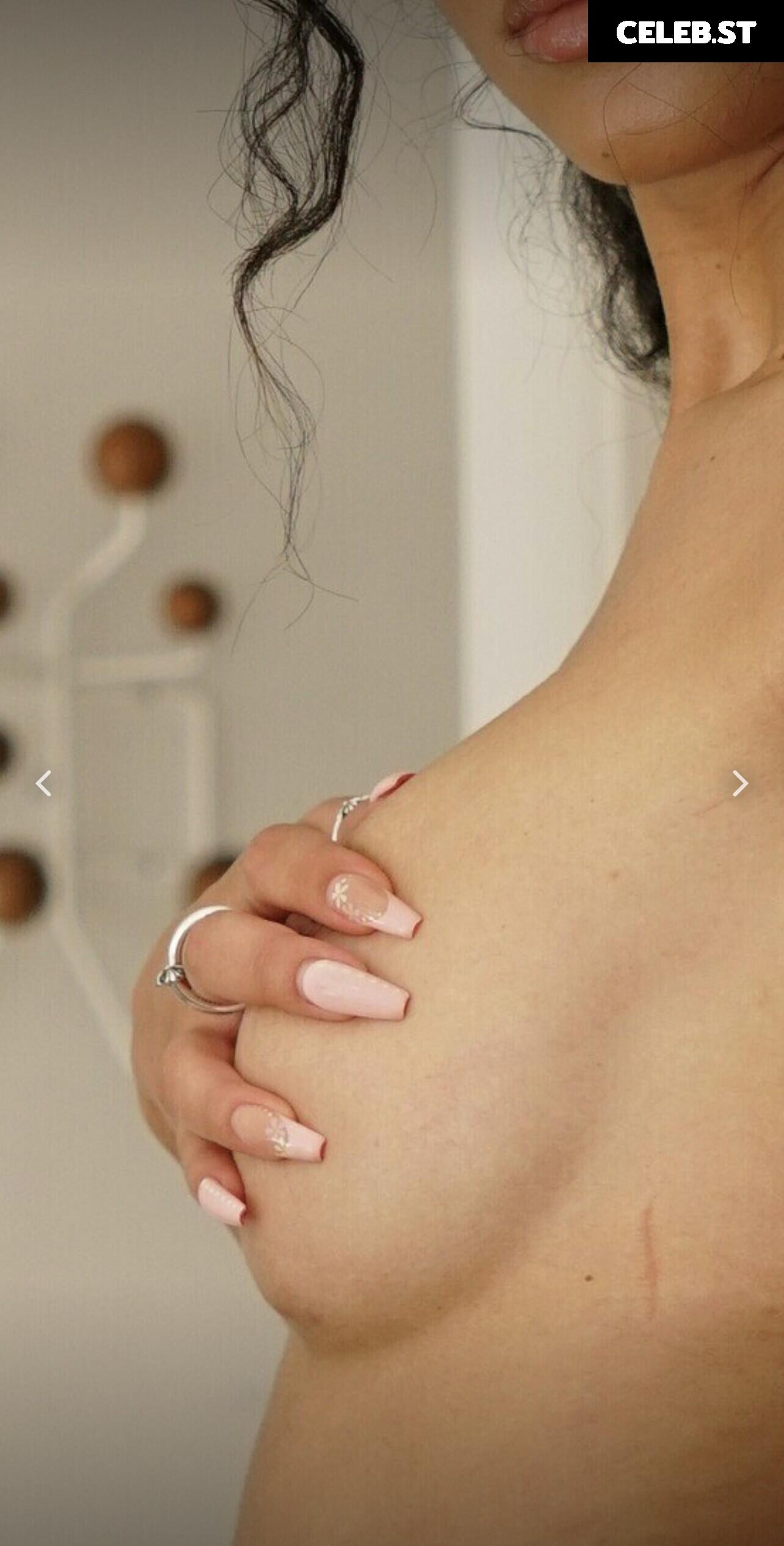 lala baptiste Image 10075846