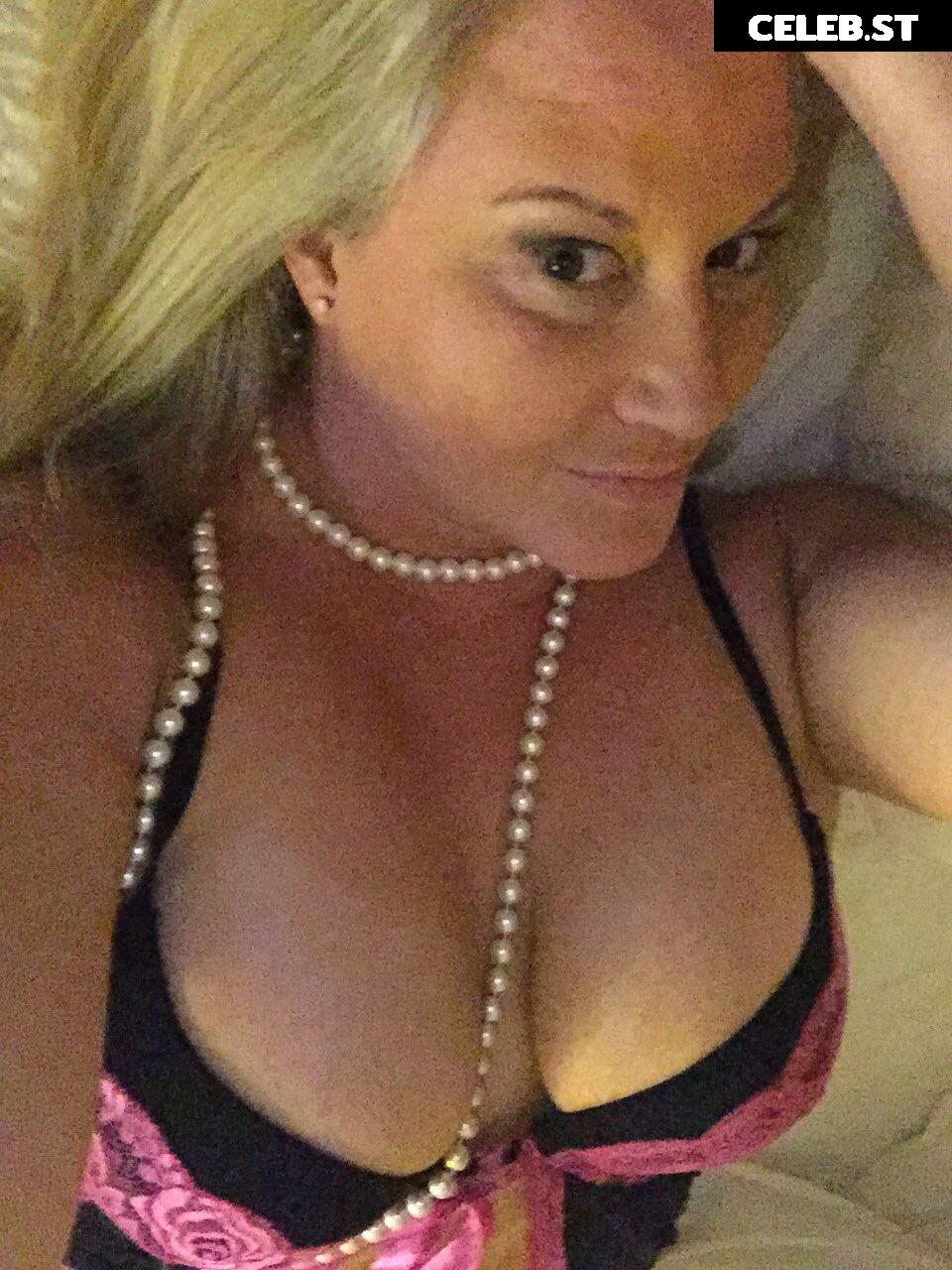 Tammy Sytch (Sunny) Image 10074797