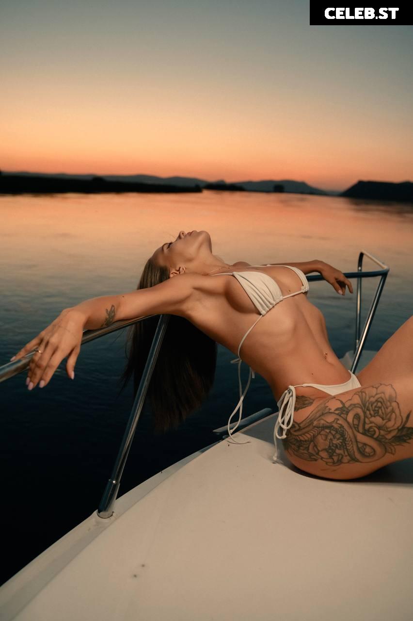 Dasha Grivina | GRIVINA Image 10077859