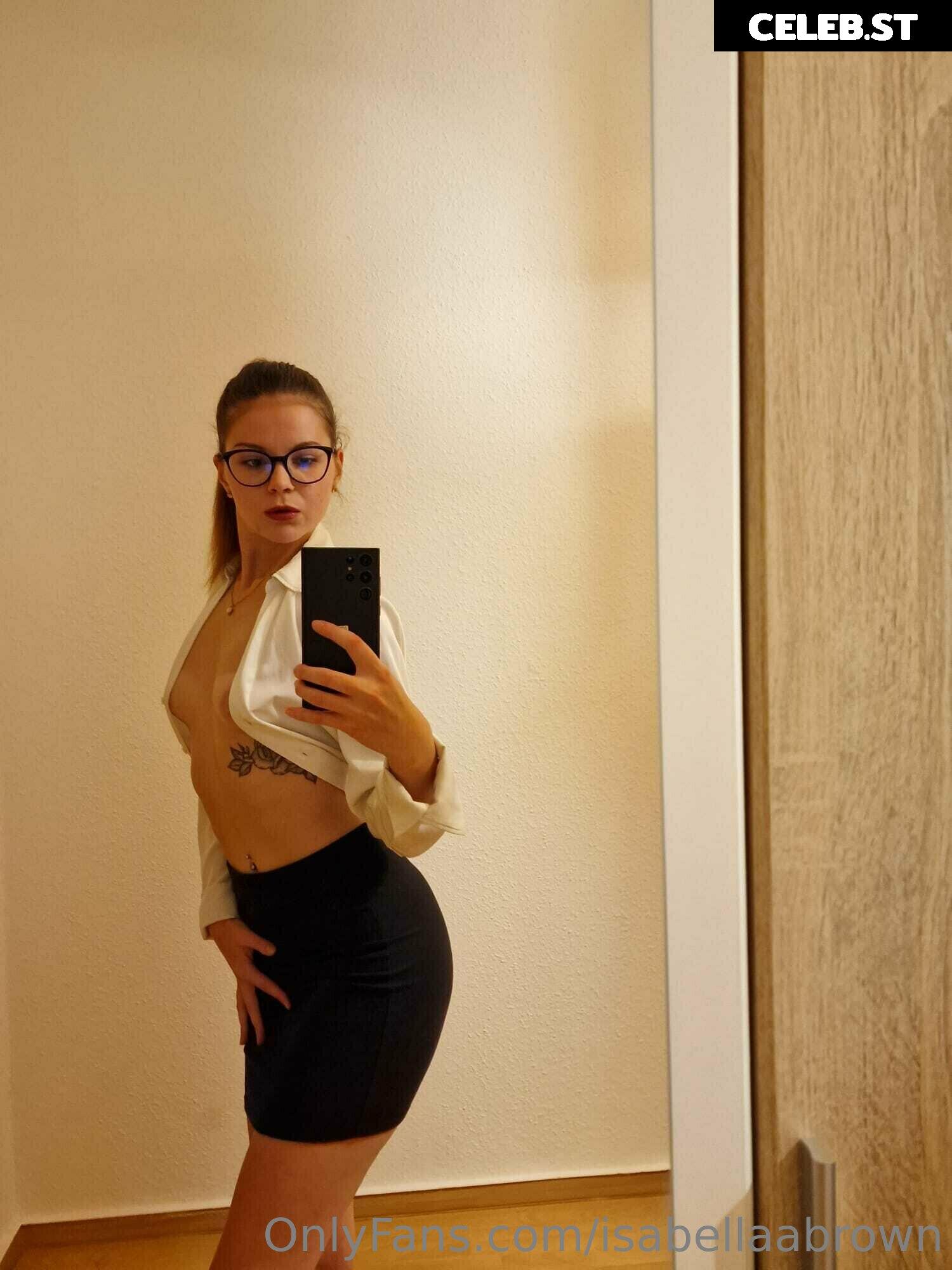 Isabella / xisabellaabrown / happy.accountant Image 10077106